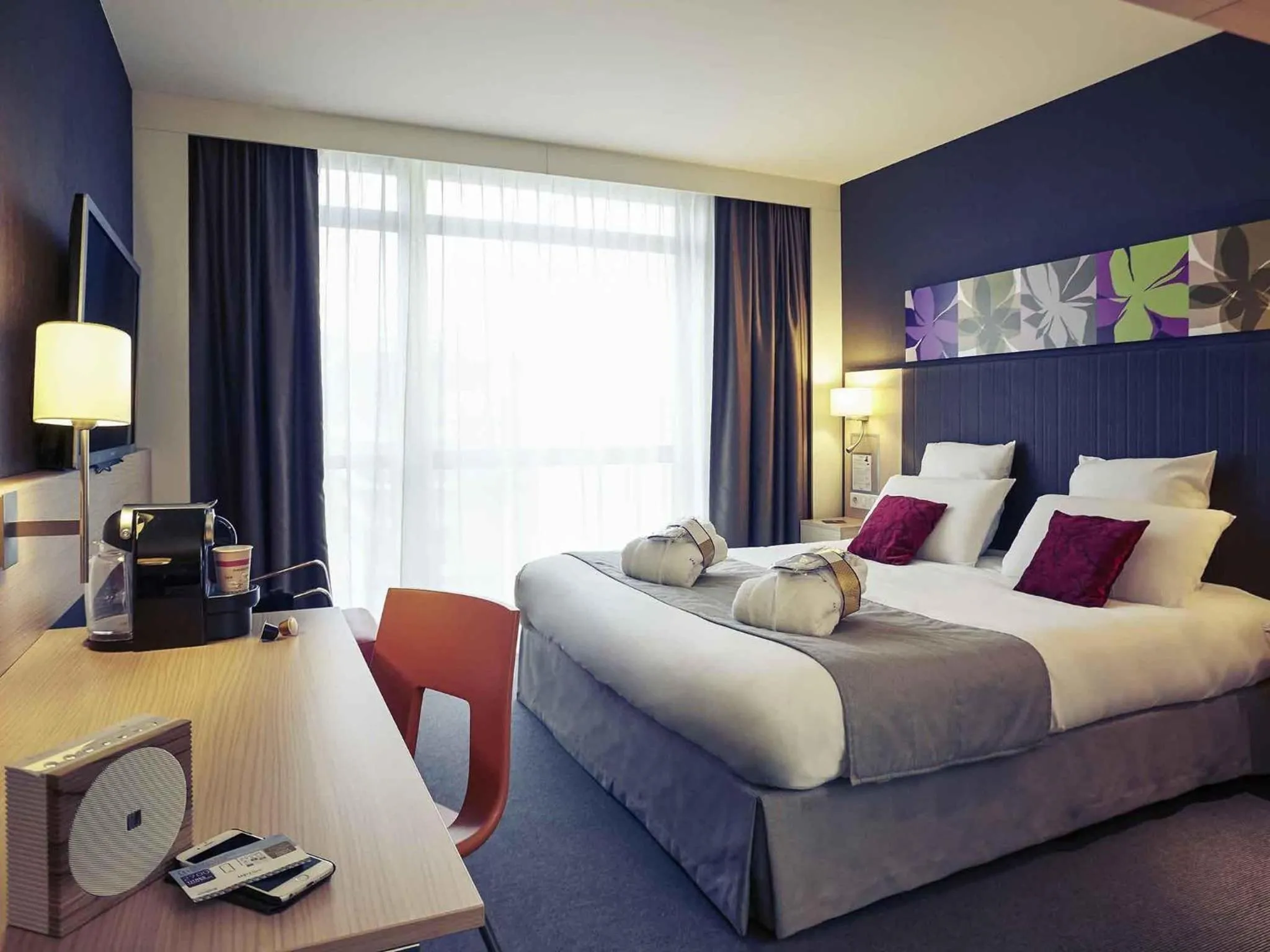 Bedroom, Bed in Mercure Valenciennes Centre