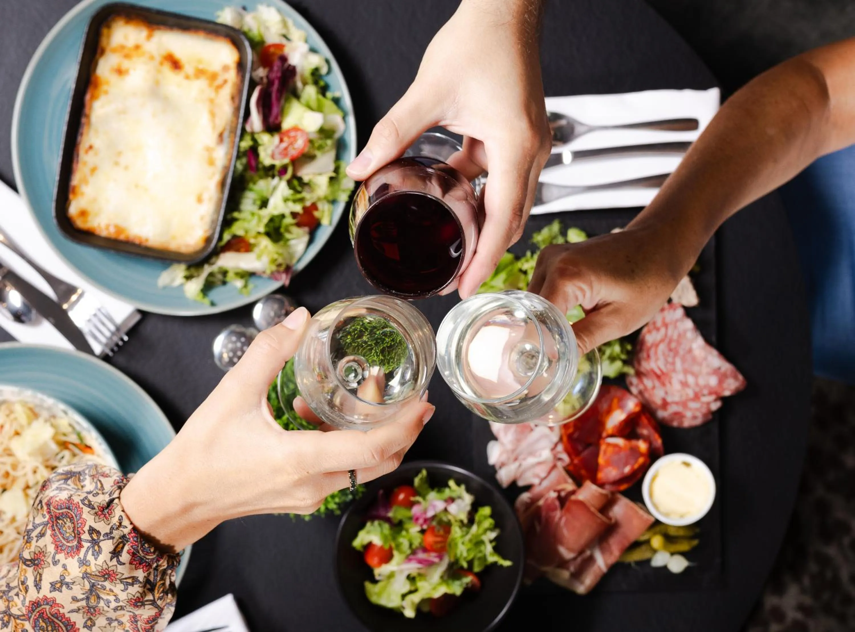 Lounge or bar in Mercure Valenciennes Centre