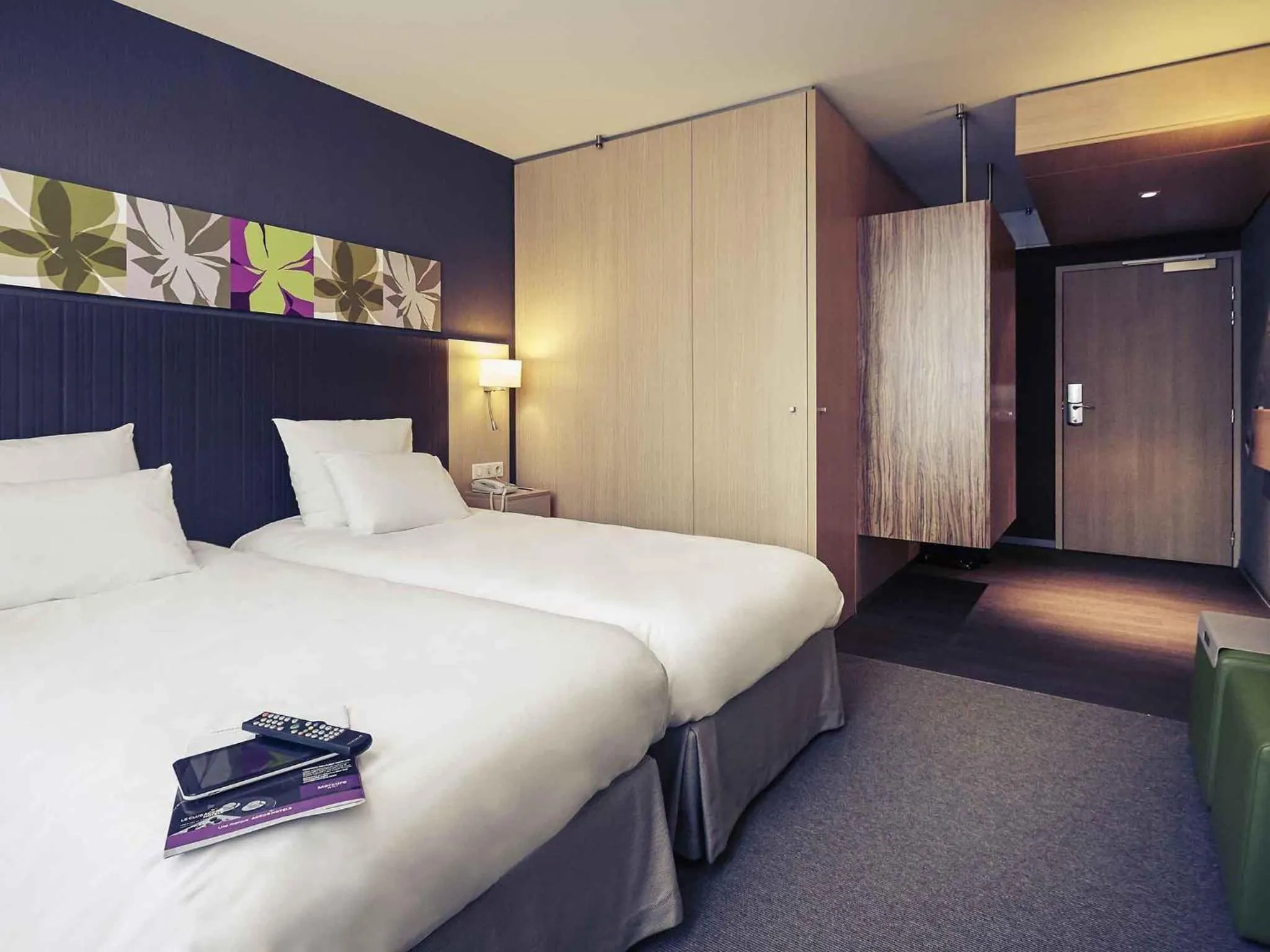Bedroom, Bed in Mercure Valenciennes Centre