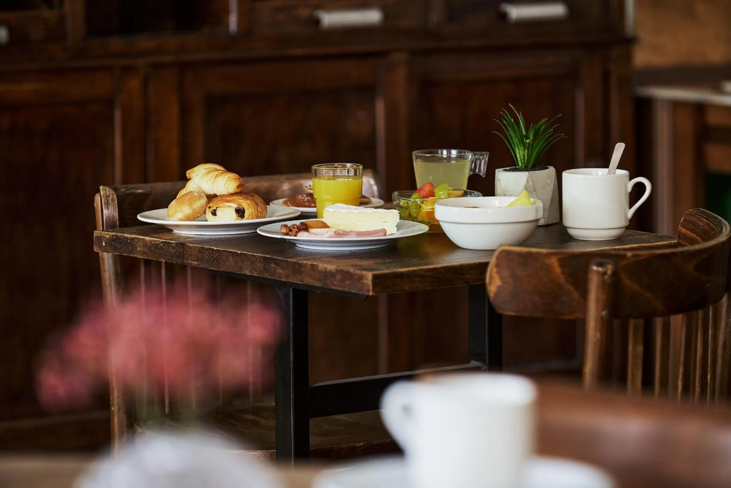 Breakfast in Hotel Marsiho by Happyculture