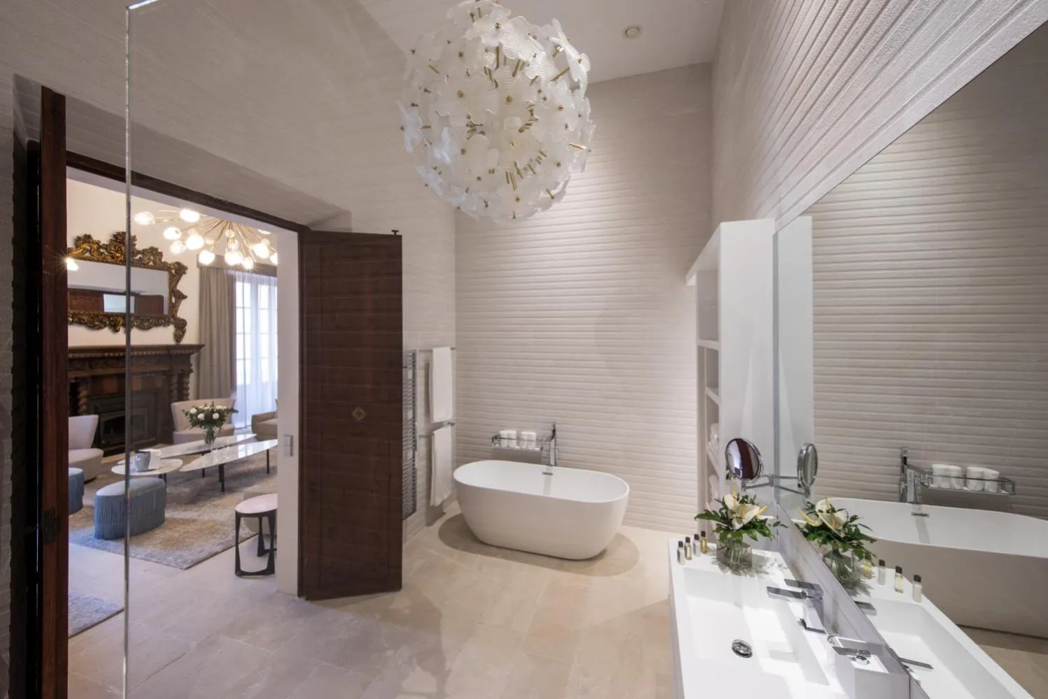 Bathroom in Palacio Can Marqués by Puro