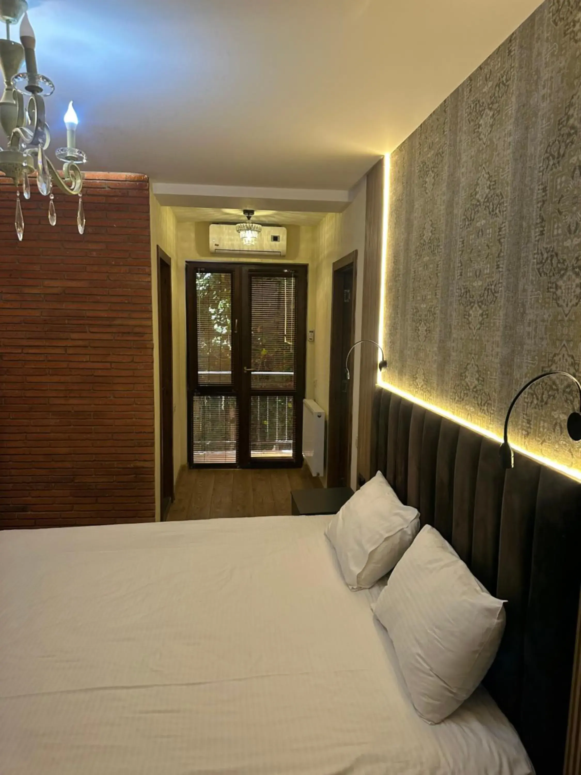 Double Room with Balcony in Wine Hills Double Room with Balcony in Wine Hills