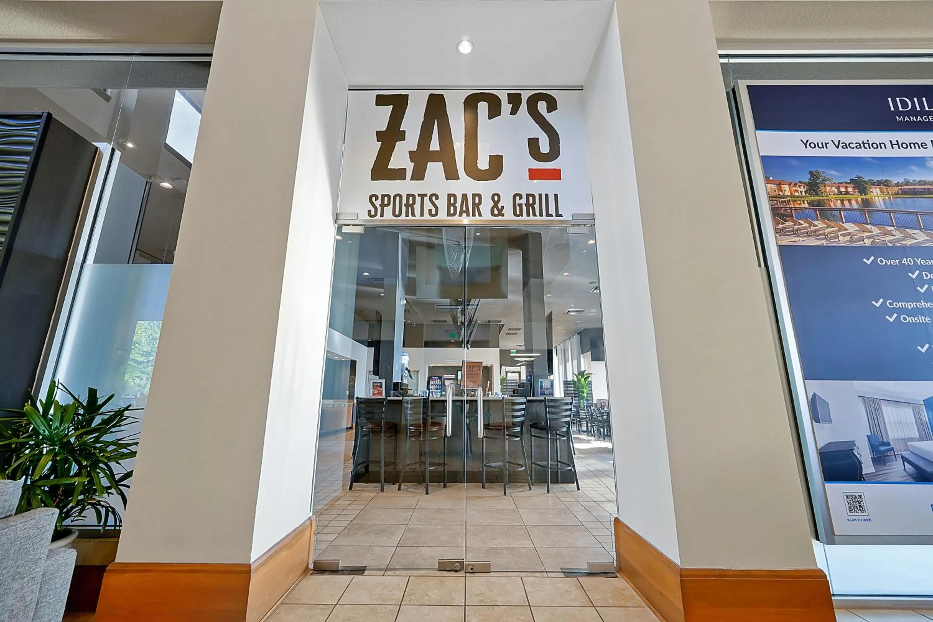 Restaurant/places to eat in Regal Oaks Resort Vacation Townhomes by IDILIQ