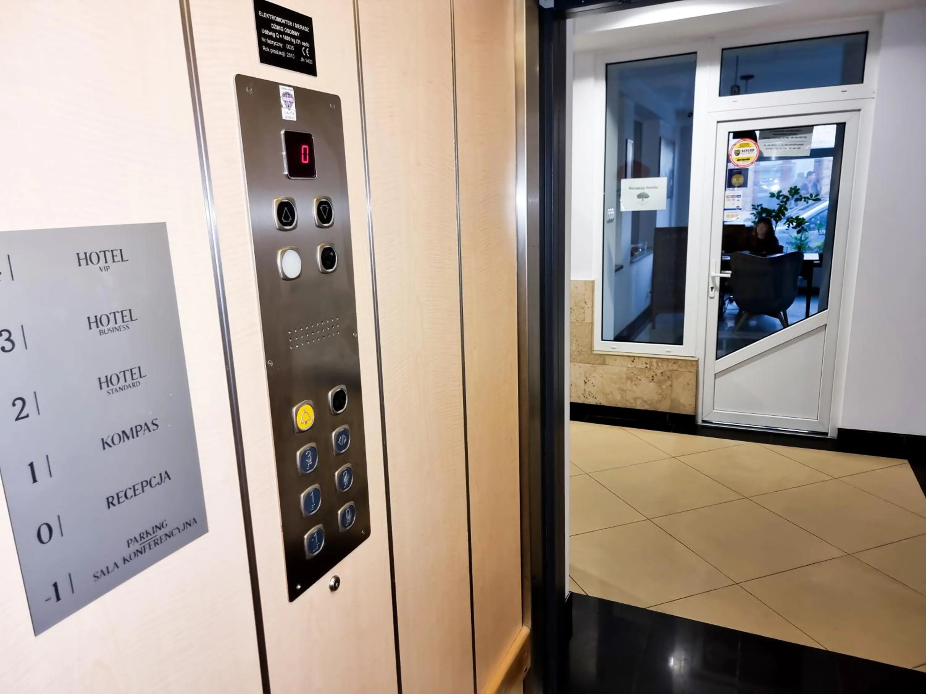 elevator in Orange Tree Hotel