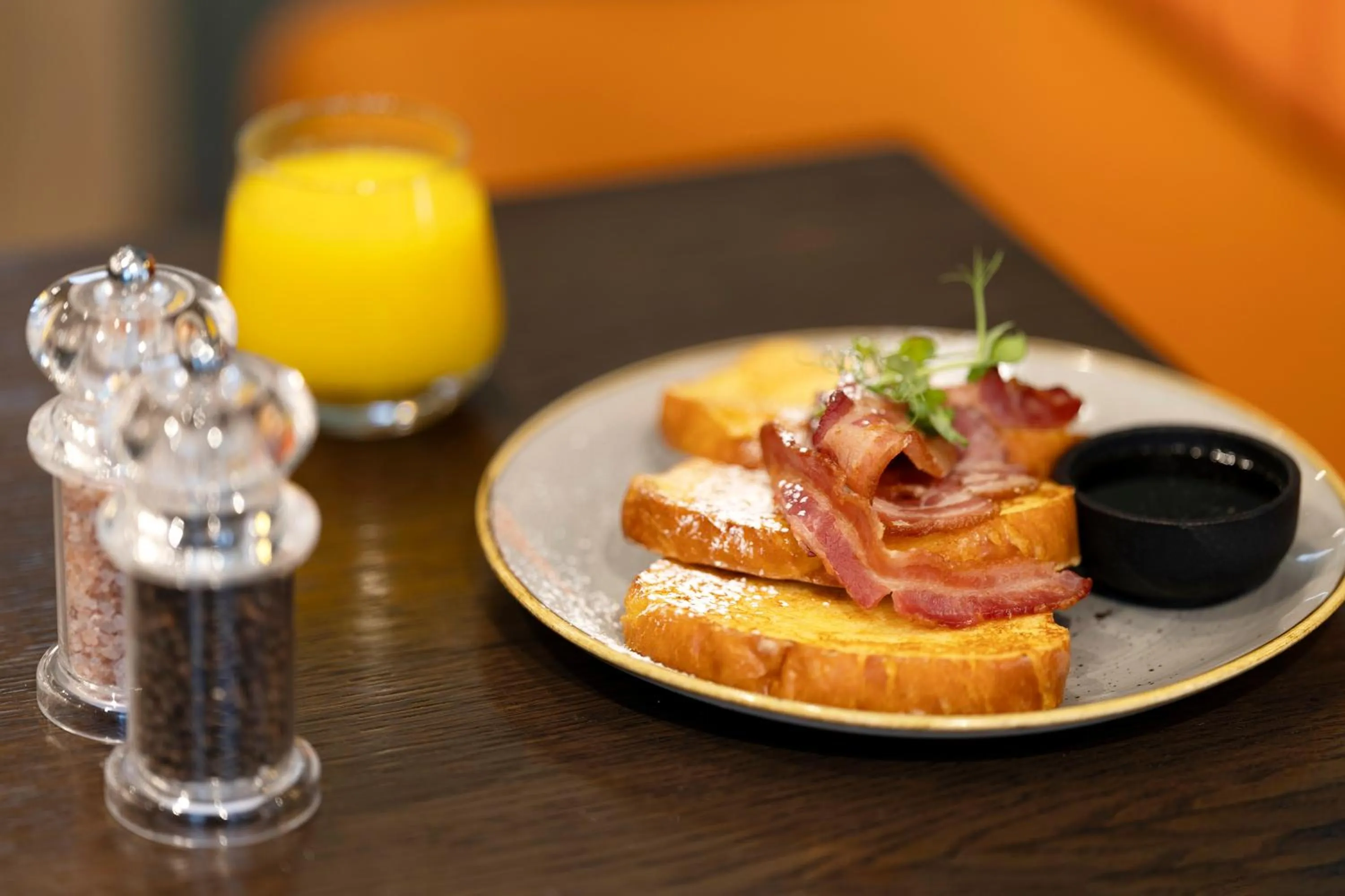 Restaurant/places to eat in The Bedford Townhouse