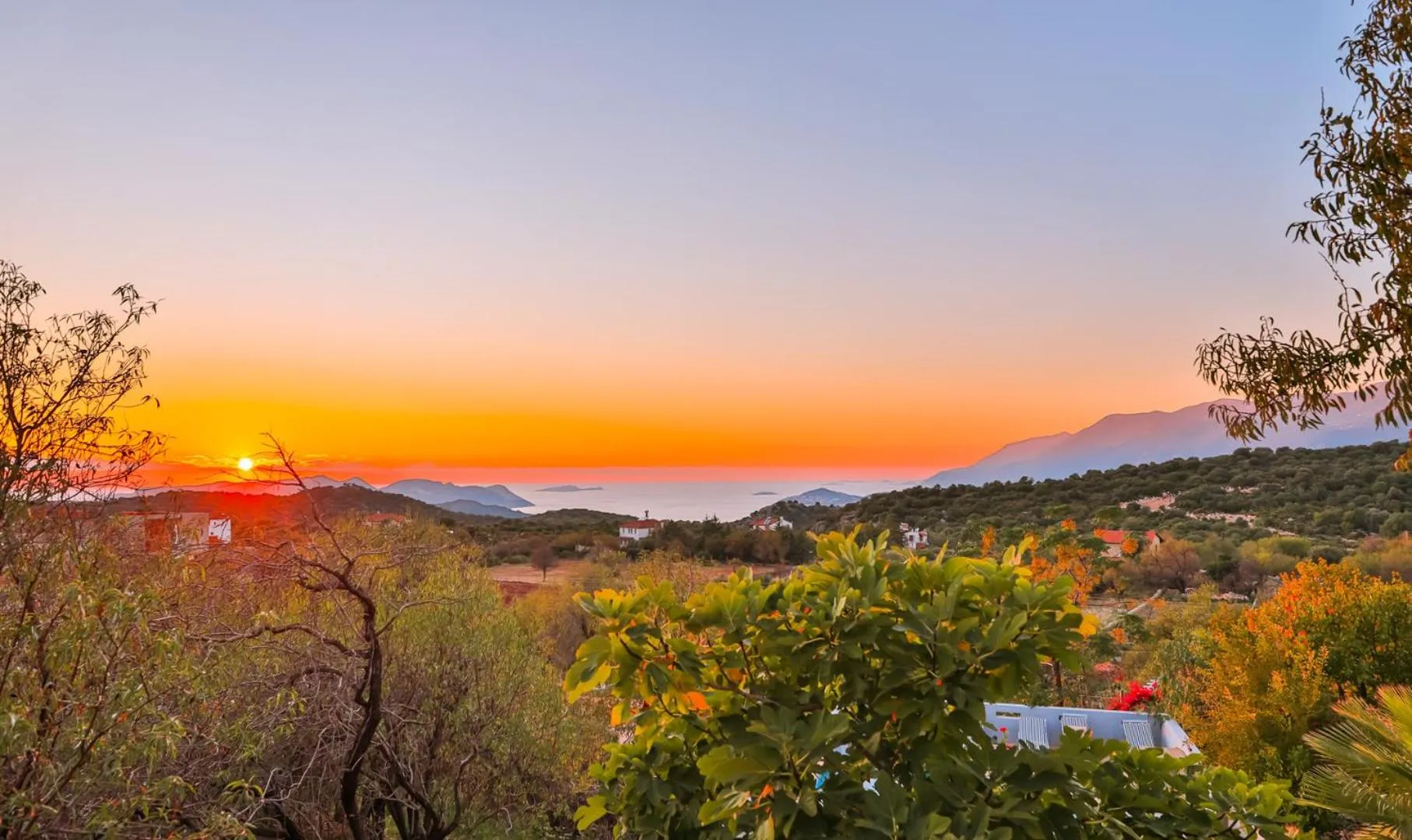 Sunset in Kale Lodge - Adult Only + 15