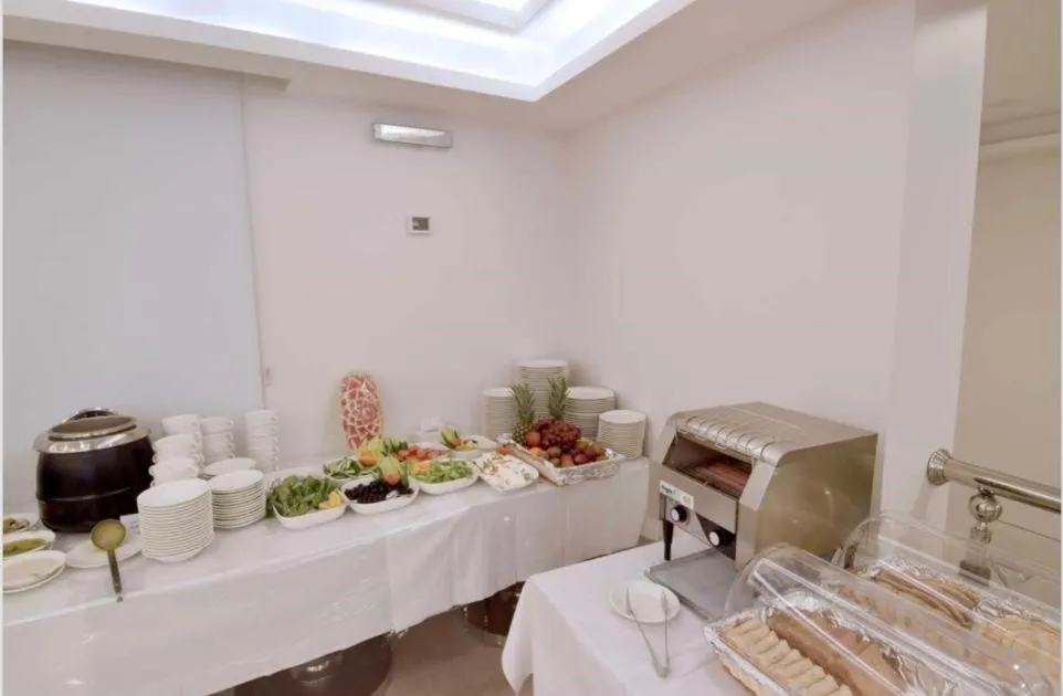 Breakfast in Zaha Al Munawara Hotel