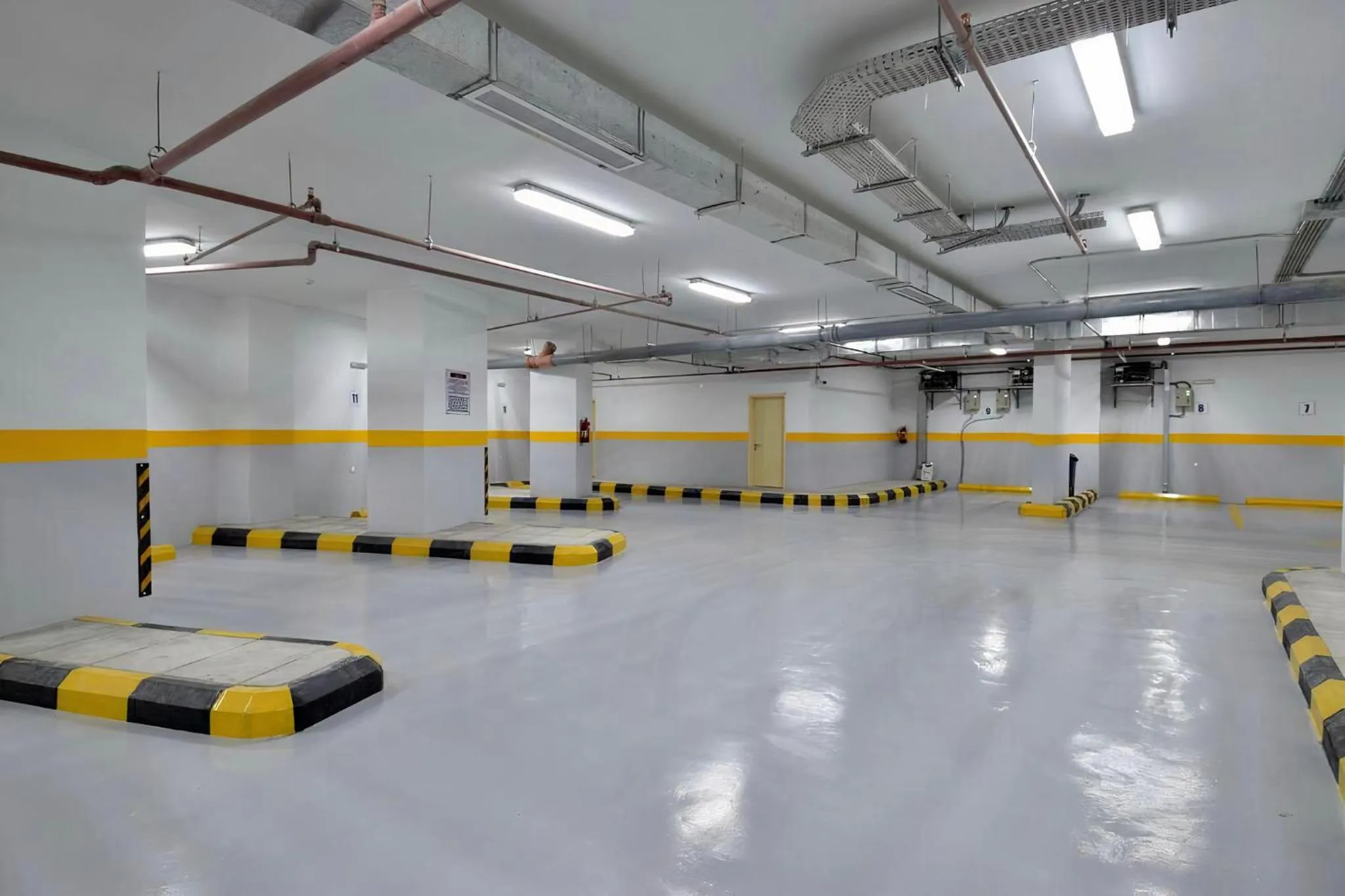 Parking in Zaha Al Munawara Hotel