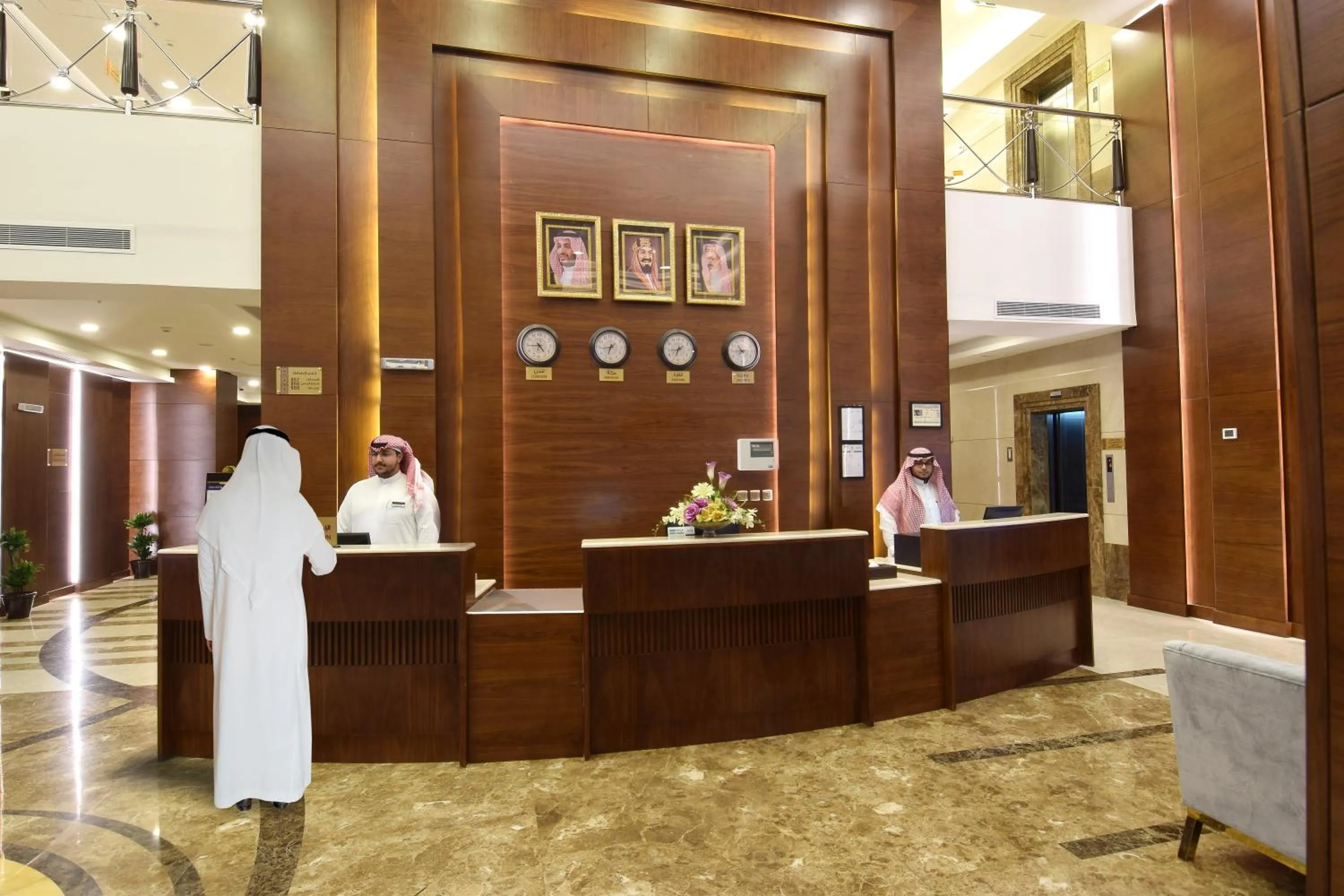 Lobby or reception in Zaha Al Munawara Hotel