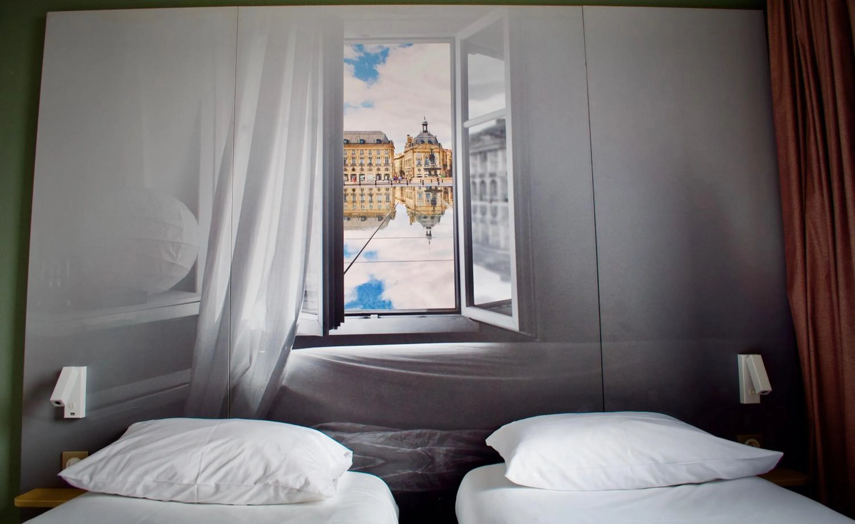 Bedroom, Bed in B&B HOTEL Bordeaux Langon