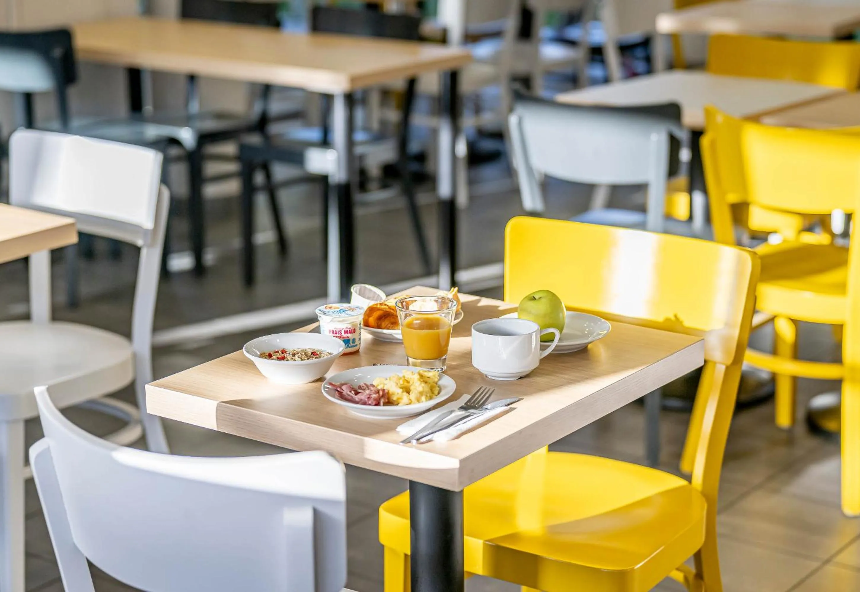 Breakfast in B&B HOTEL Bordeaux Langon