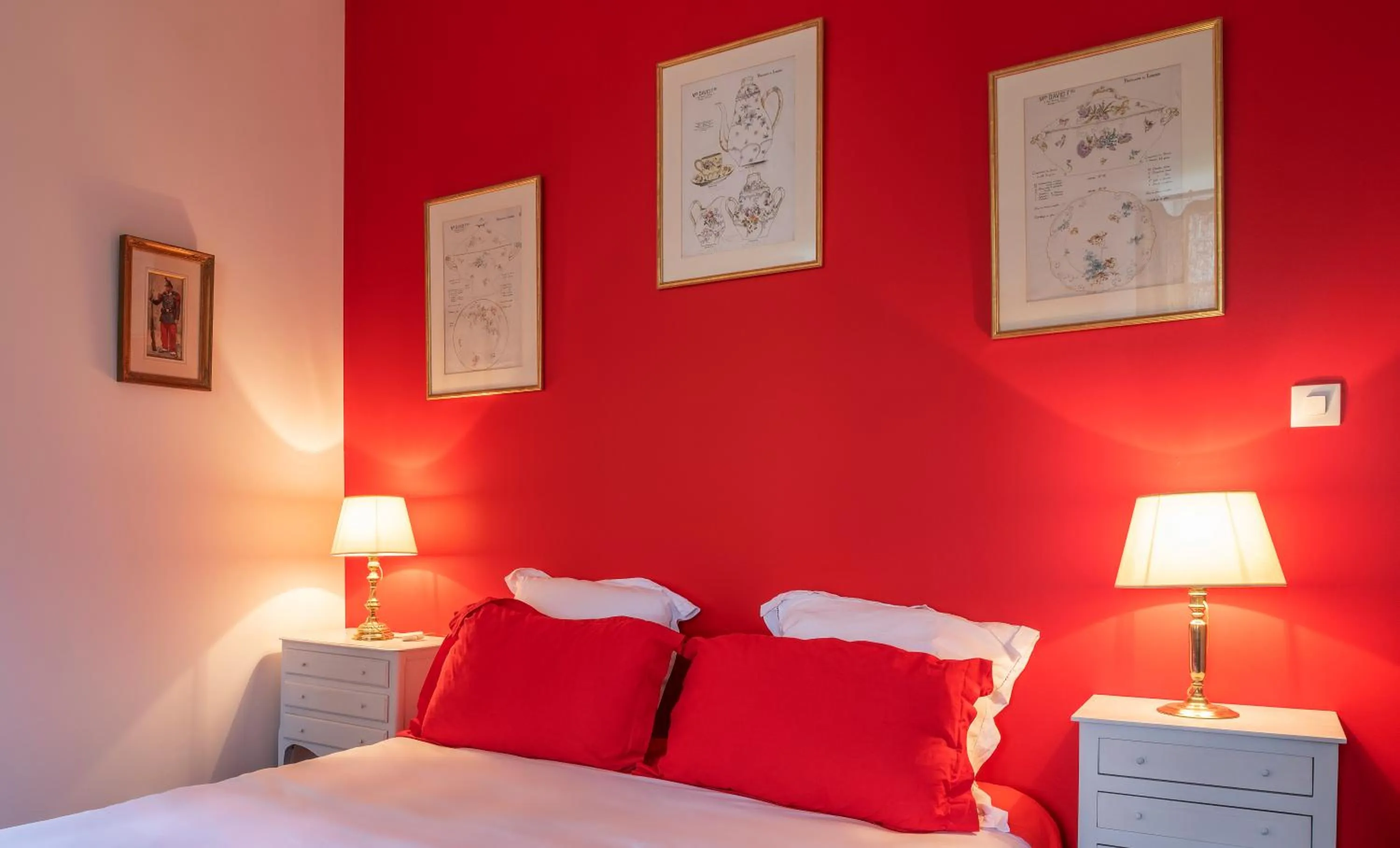 Bed in Château Le Méjean