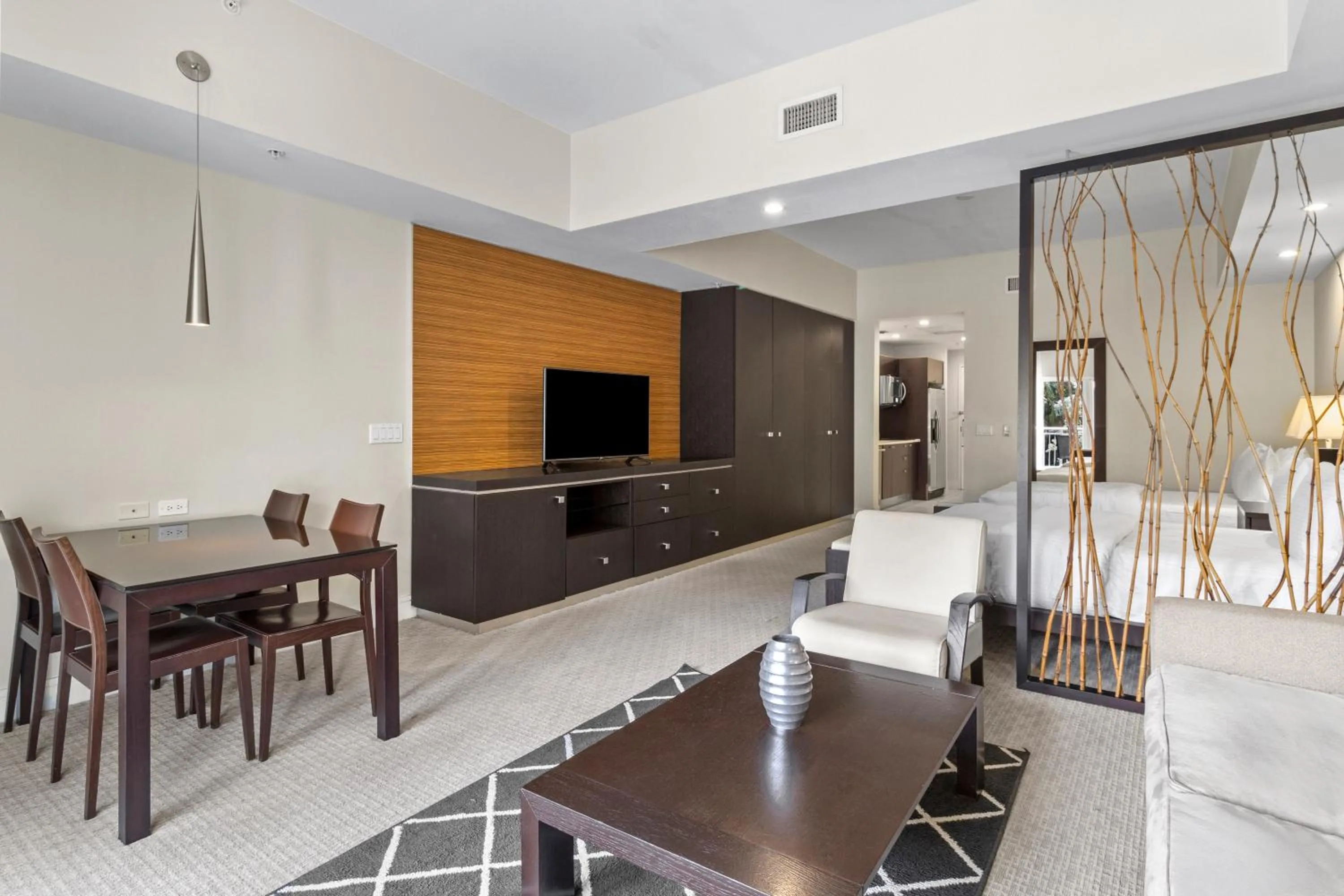 TV and multimedia in Provident Doral At The Blue