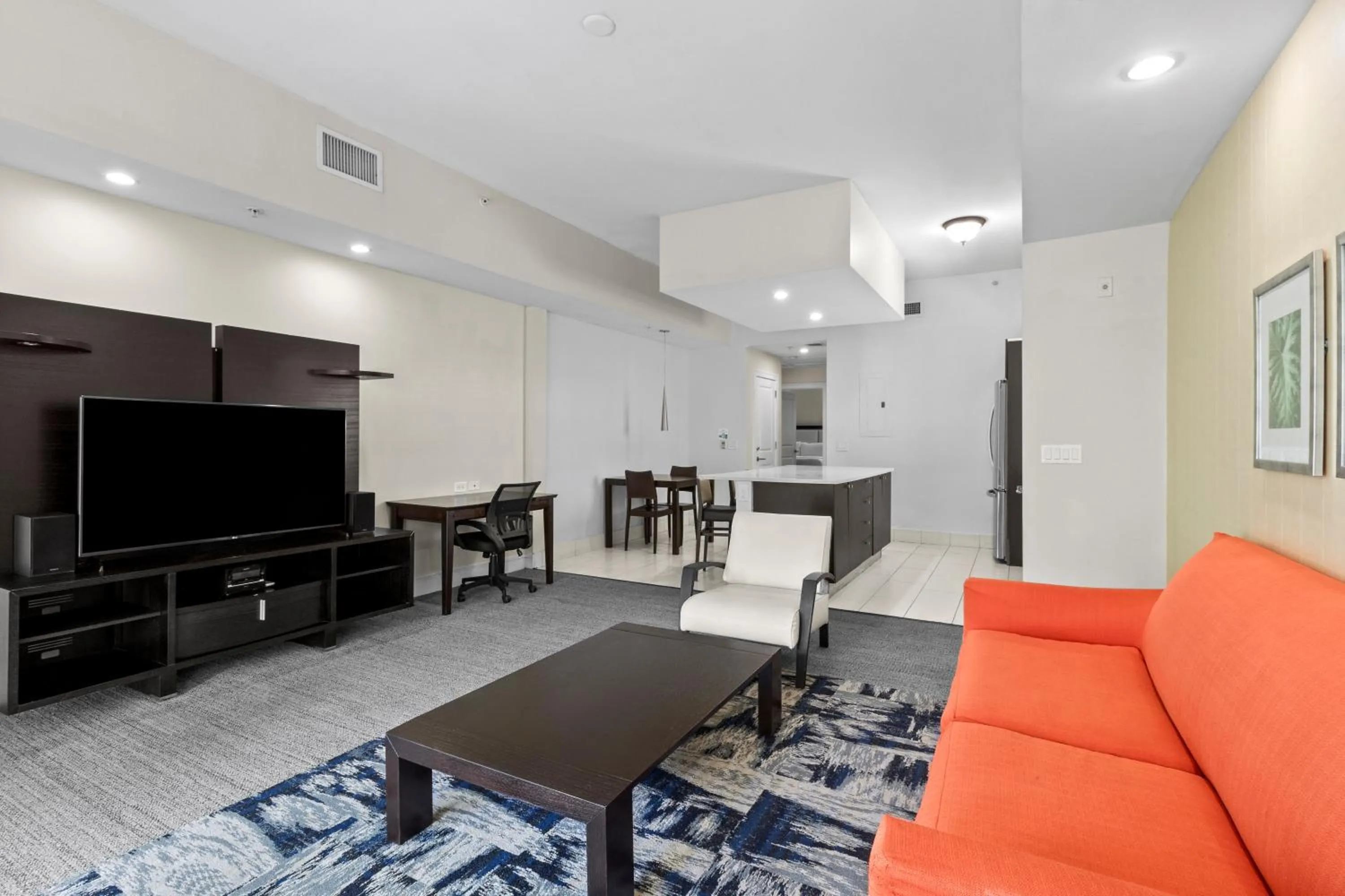 Seating area in Provident Doral At The Blue