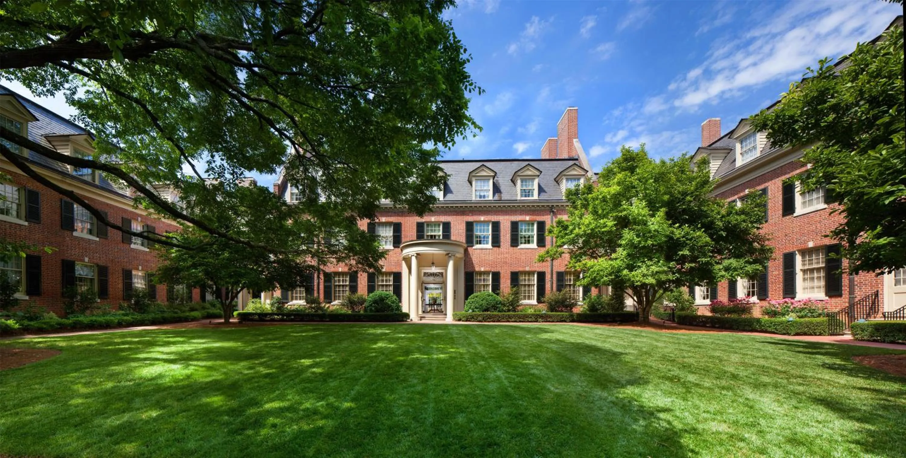 Property building in The Carolina Inn, a Destination by Hyatt Hotel