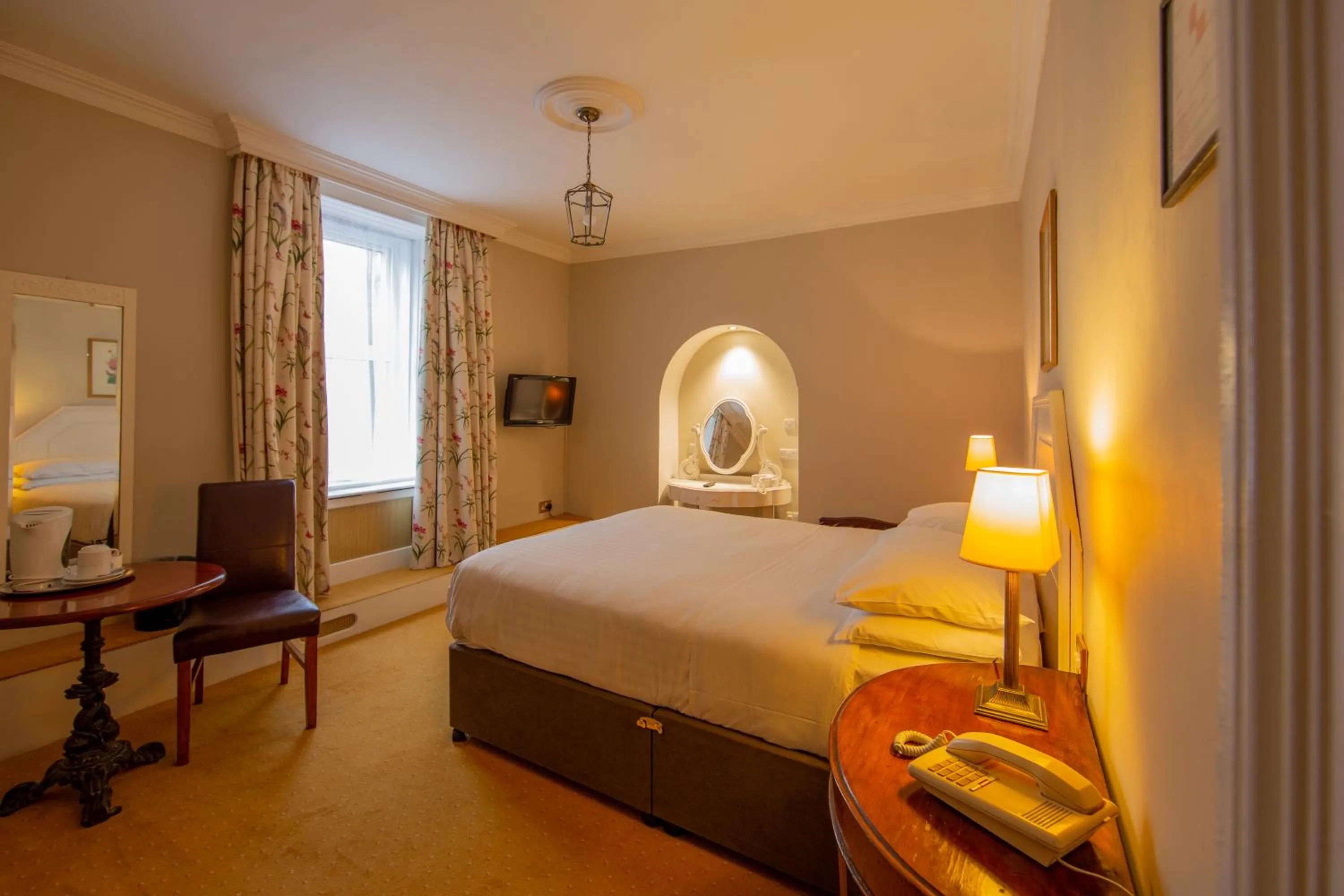 People, Bed in Foyles Hotel