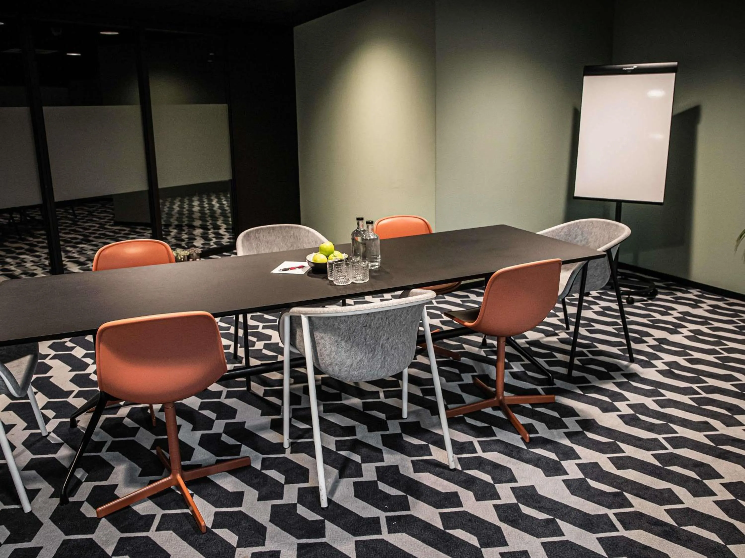 Meeting/conference room in Hotel Valkenburg by Mercure - Next to Shimano Experience Center