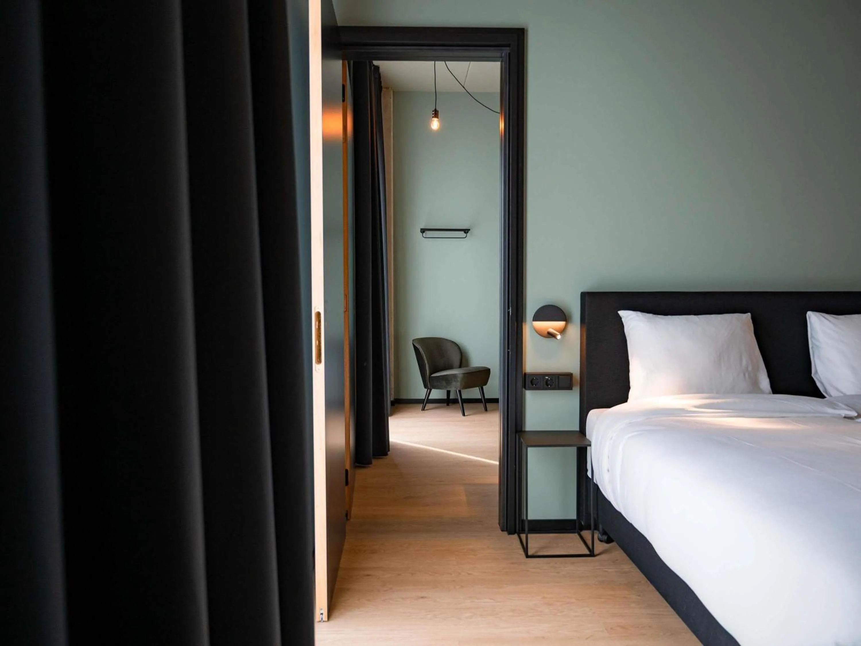 Bedroom, Bed in Hotel Valkenburg by Mercure - Next to Shimano Experience Center