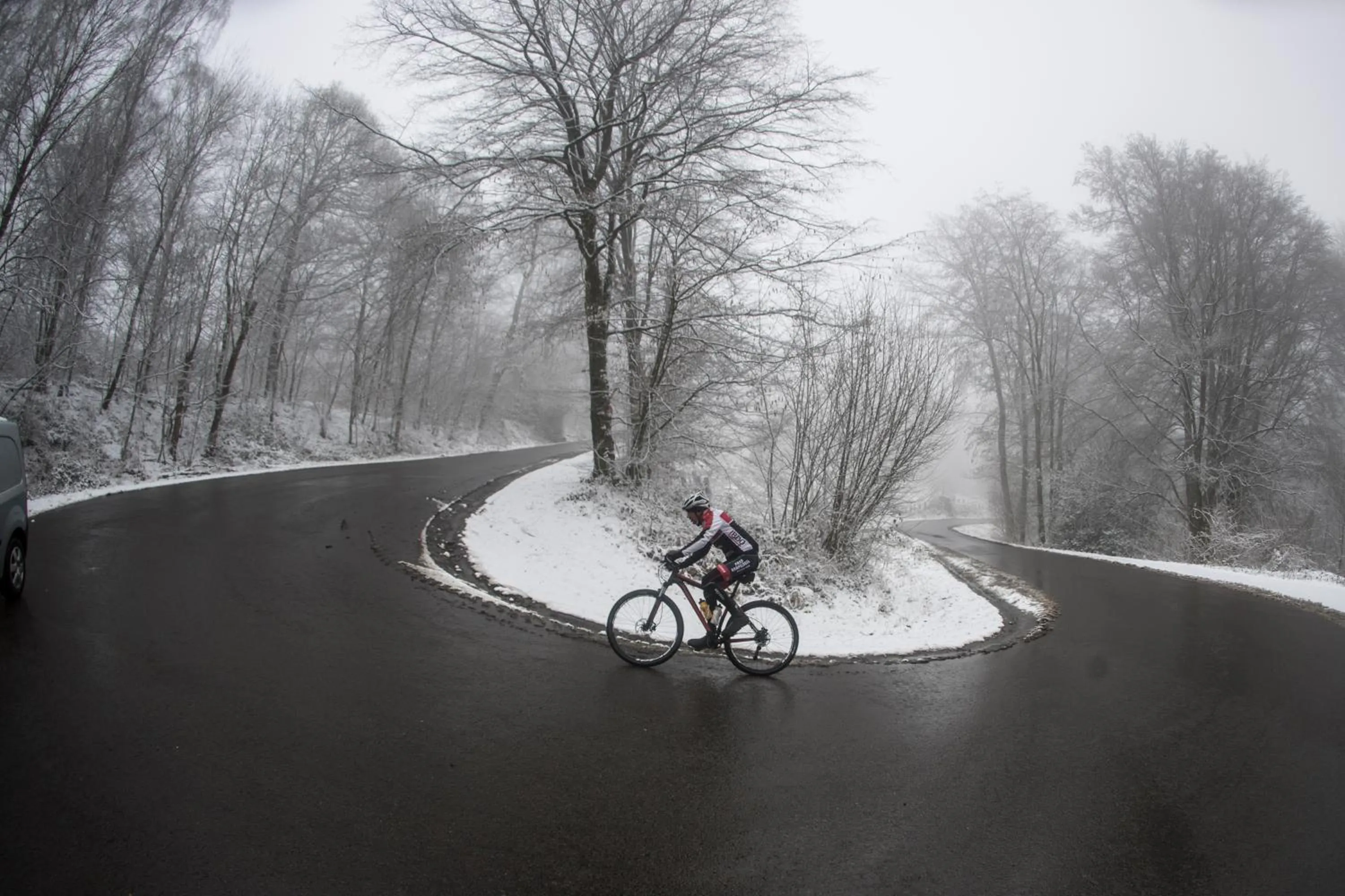 Cycling in Hotel Valkenburg by Mercure - Next to Shimano Experience Center