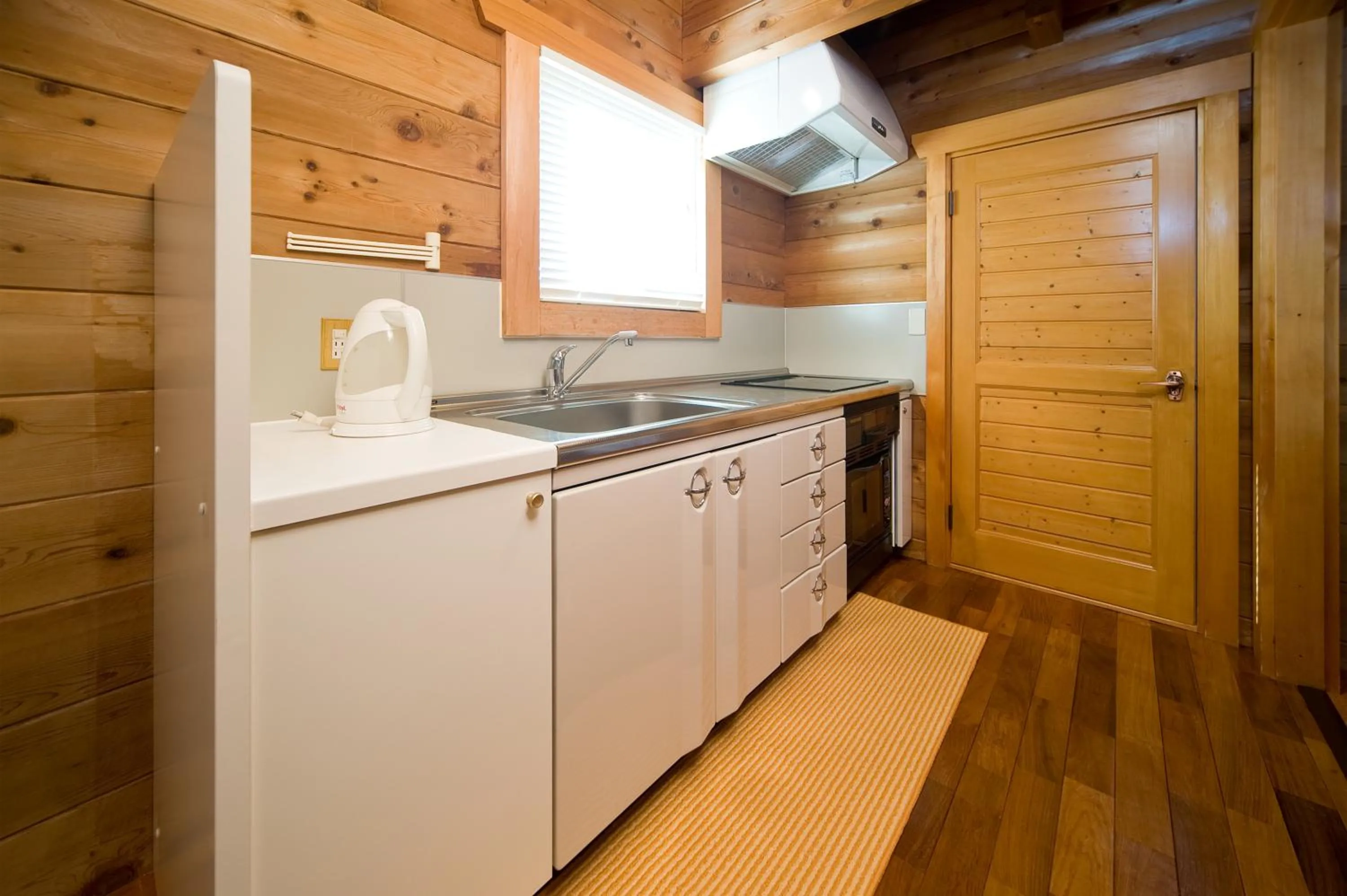 Kitchen or kitchenette in Holiday House Green Garden