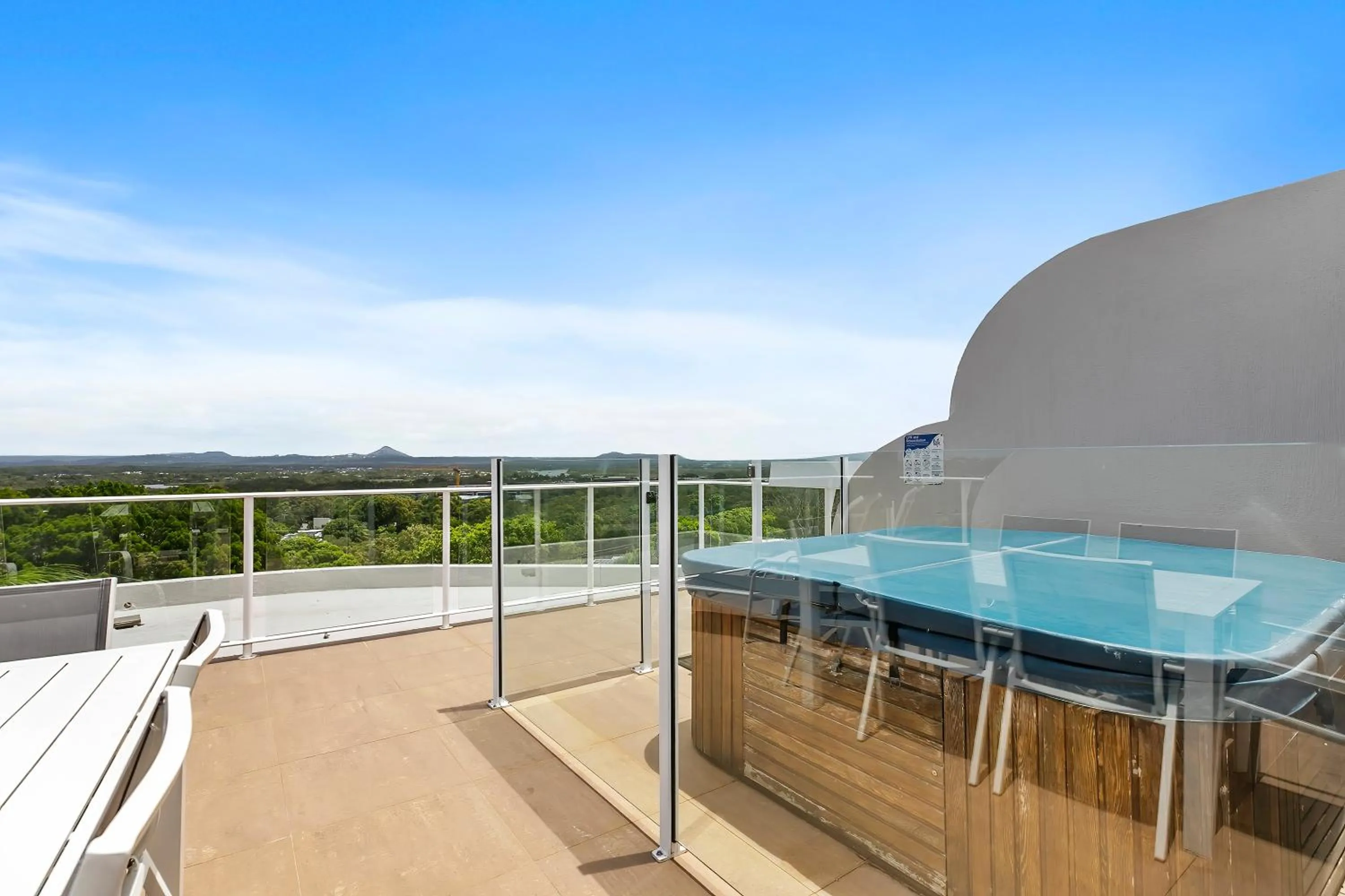Noosa Hill Resort