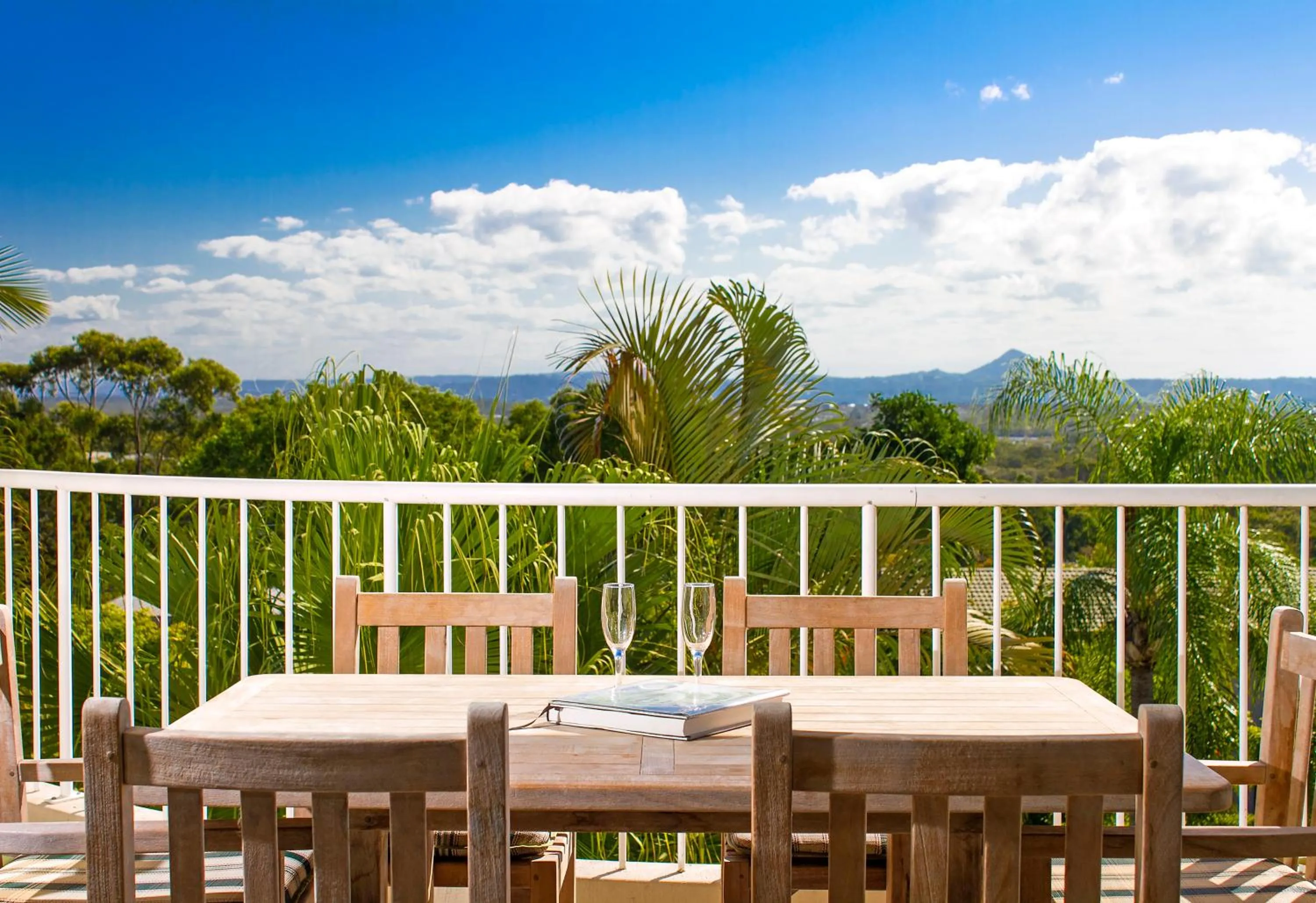 1 Bedroom Superior Apartment Stand Alone in Noosa Hill Resort