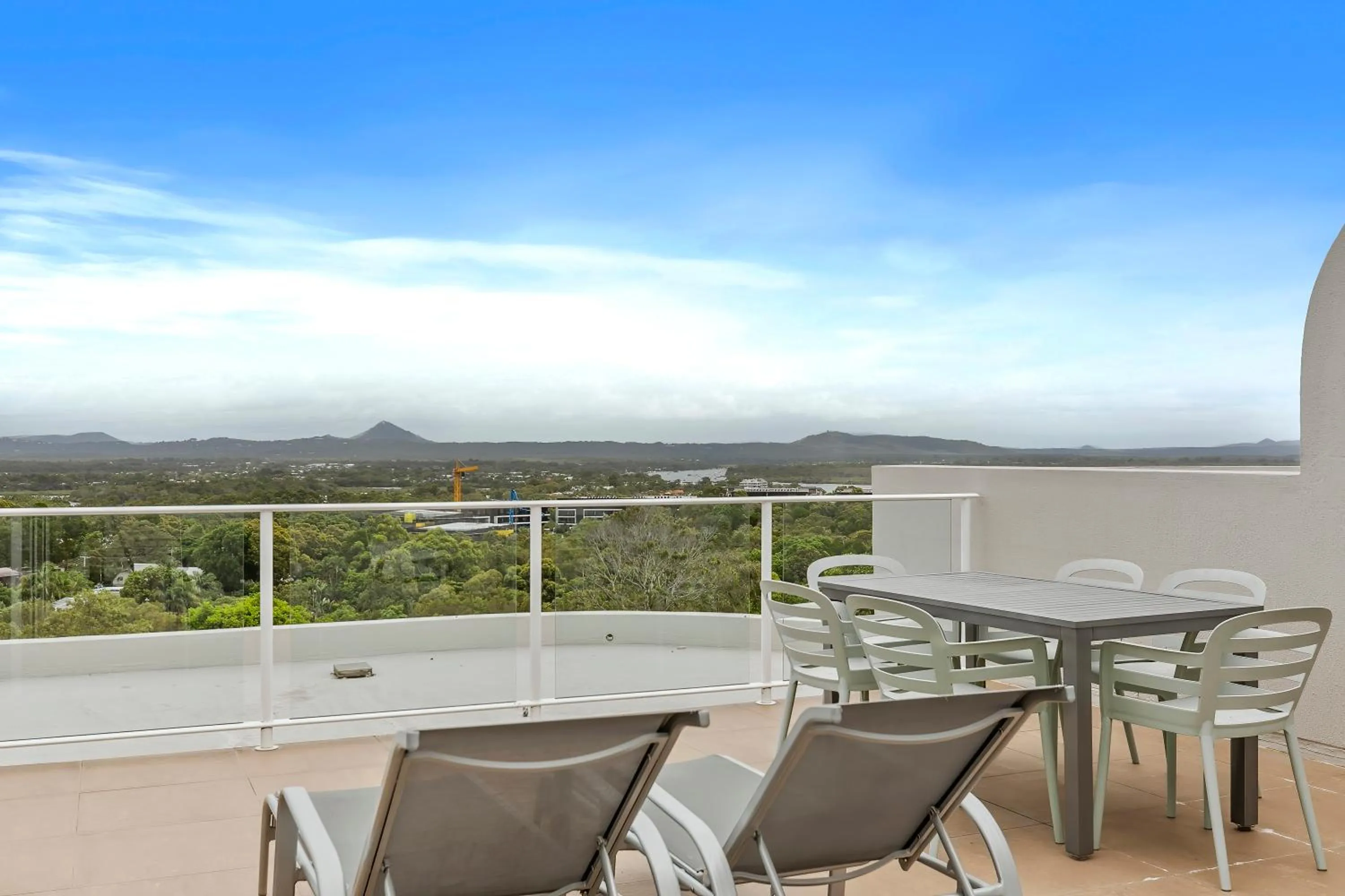 Noosa Hill Resort