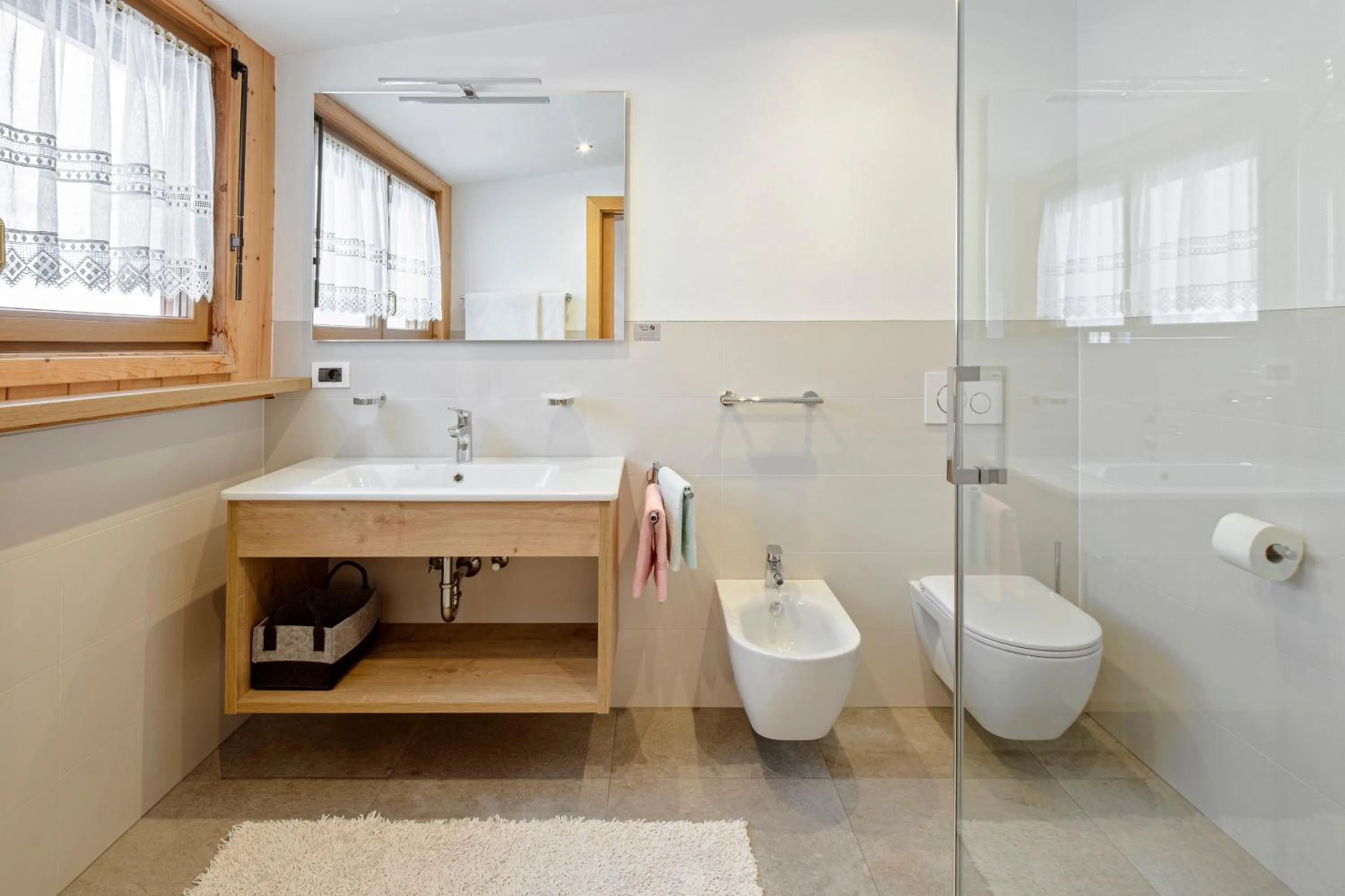 Bathroom in Garni Charlotte