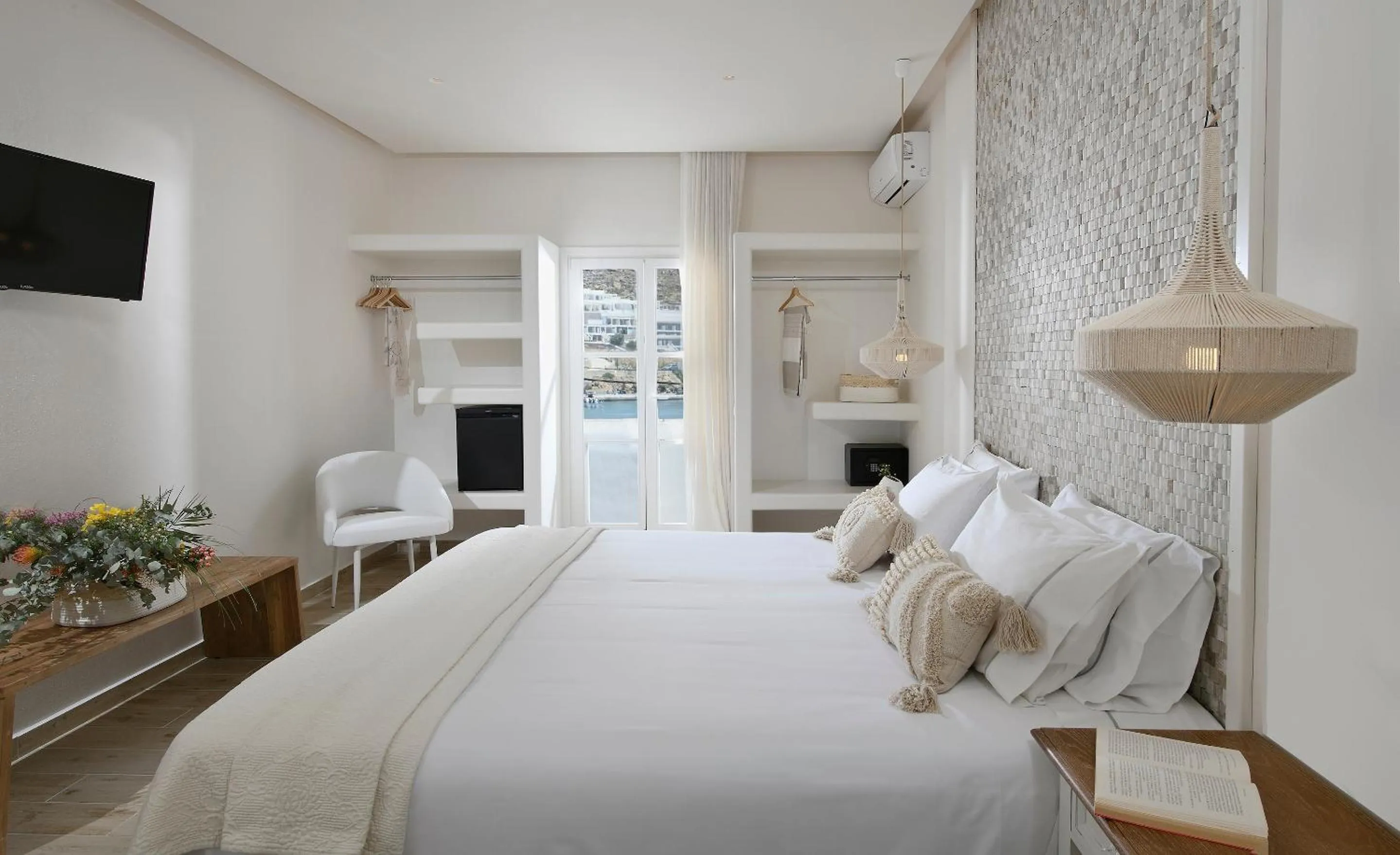 Bed in Erato Hotel Mykonos