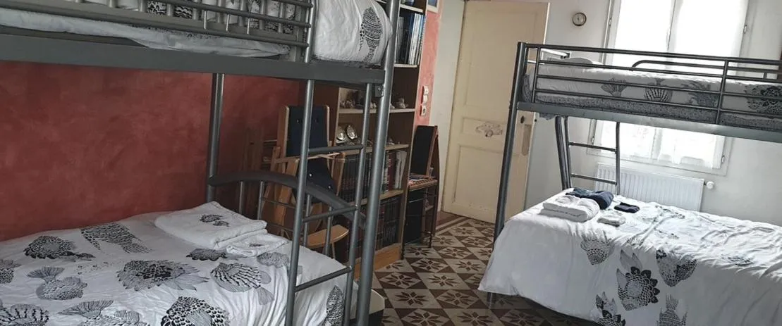 Bedroom, Bed in Le Coffret d'avenir