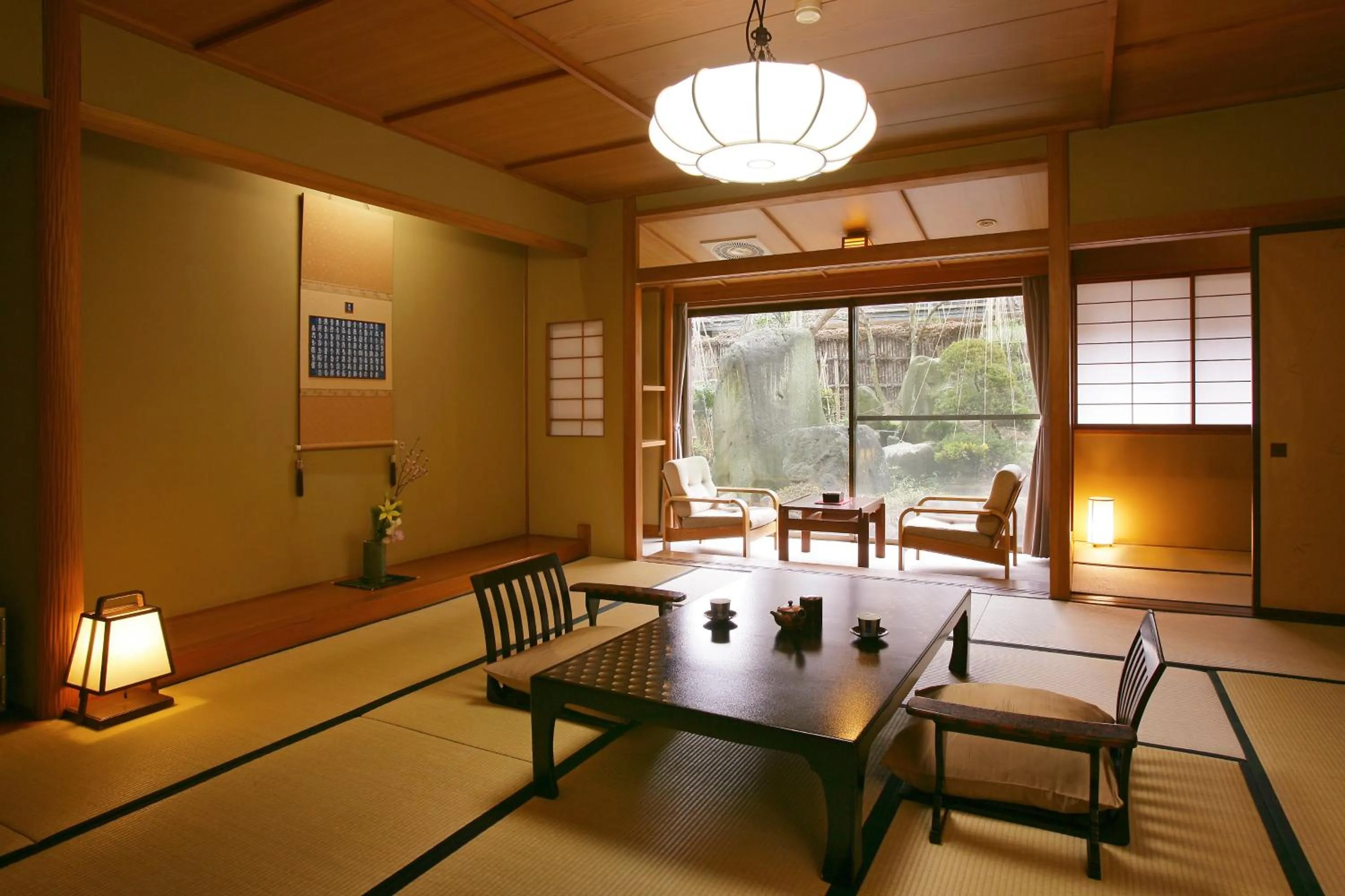 Photo of the whole room in Shouhakutei Azumaso