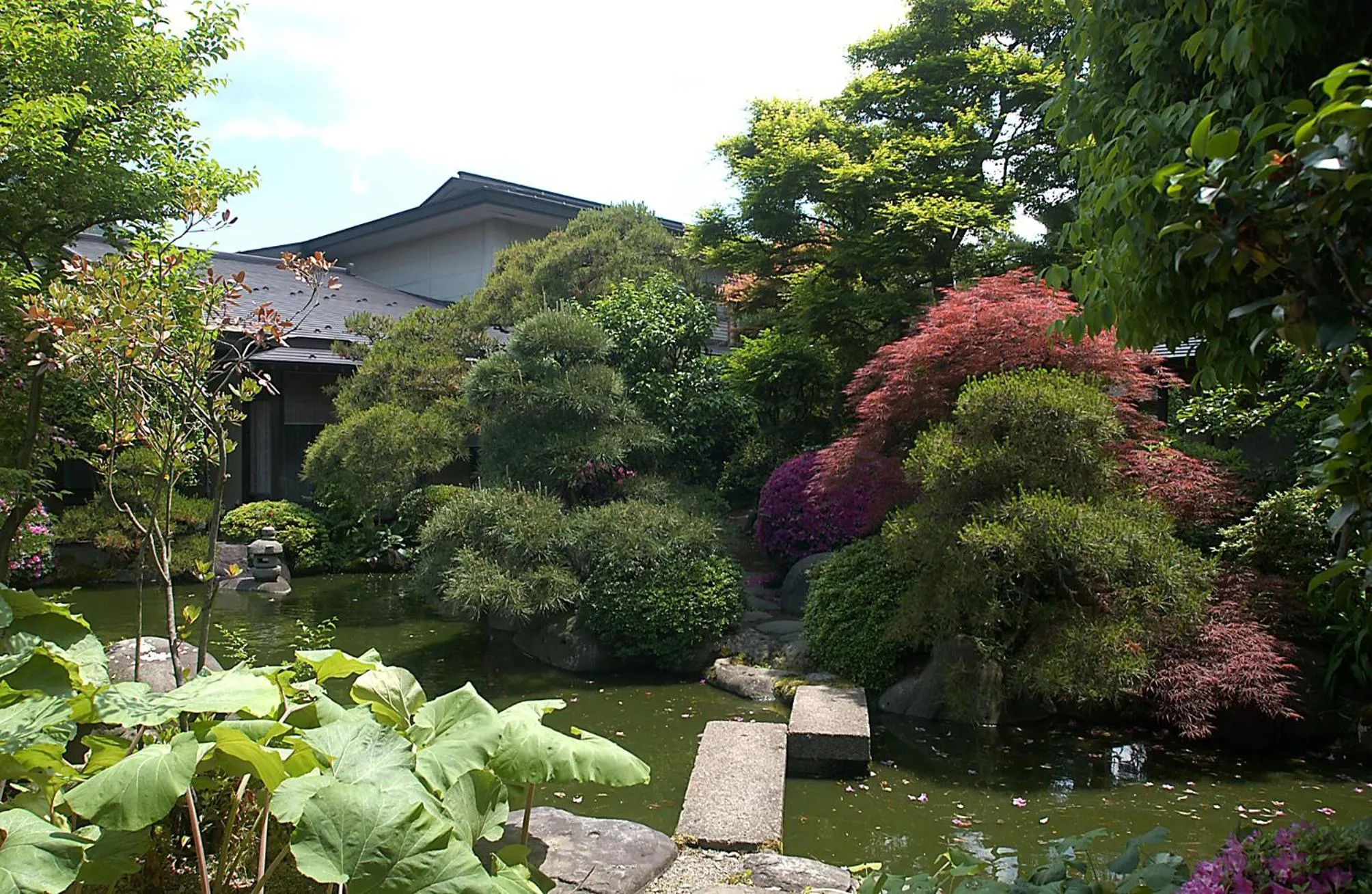Garden in Shouhakutei Azumaso