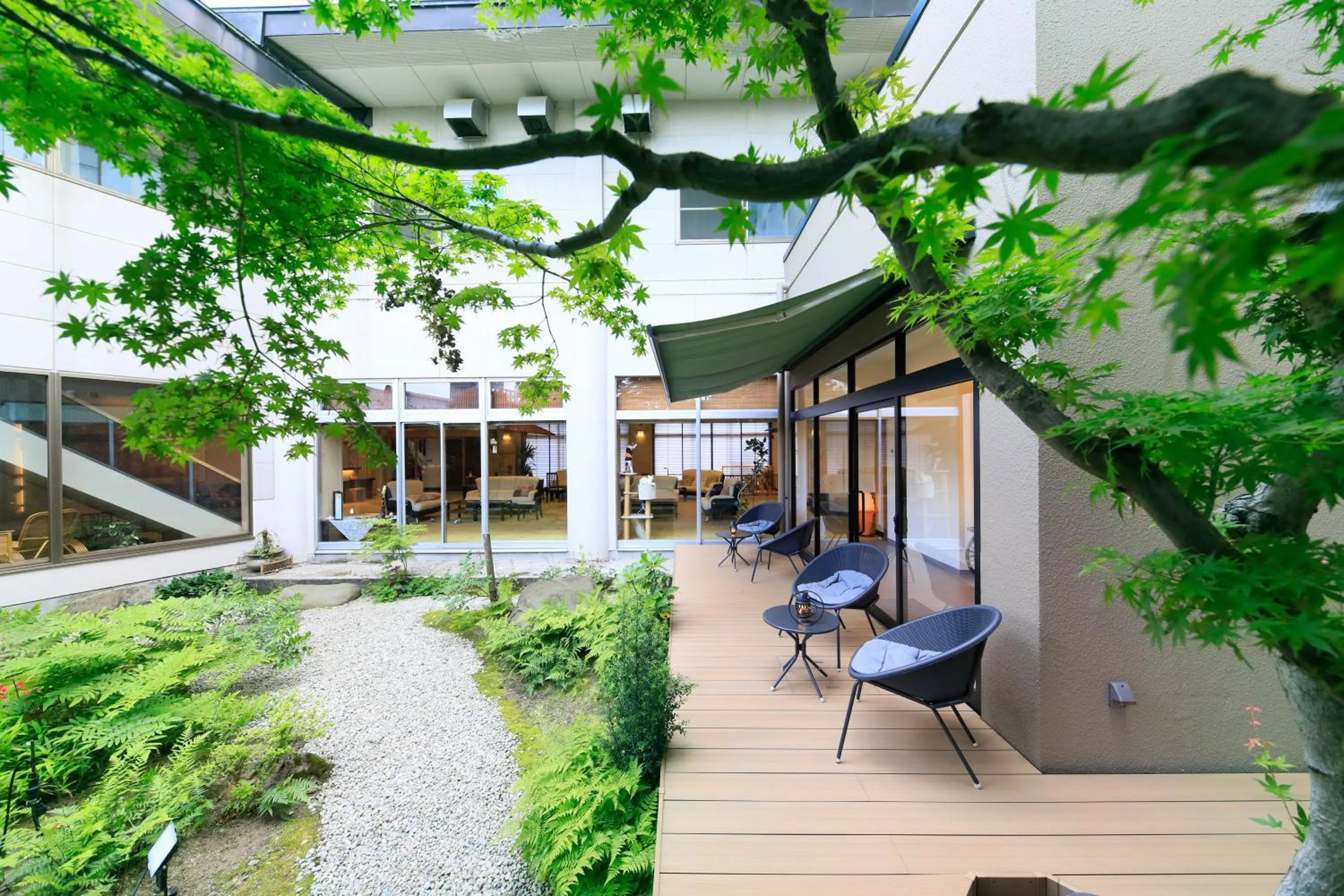 Area and facilities in Shouhakutei Azumaso