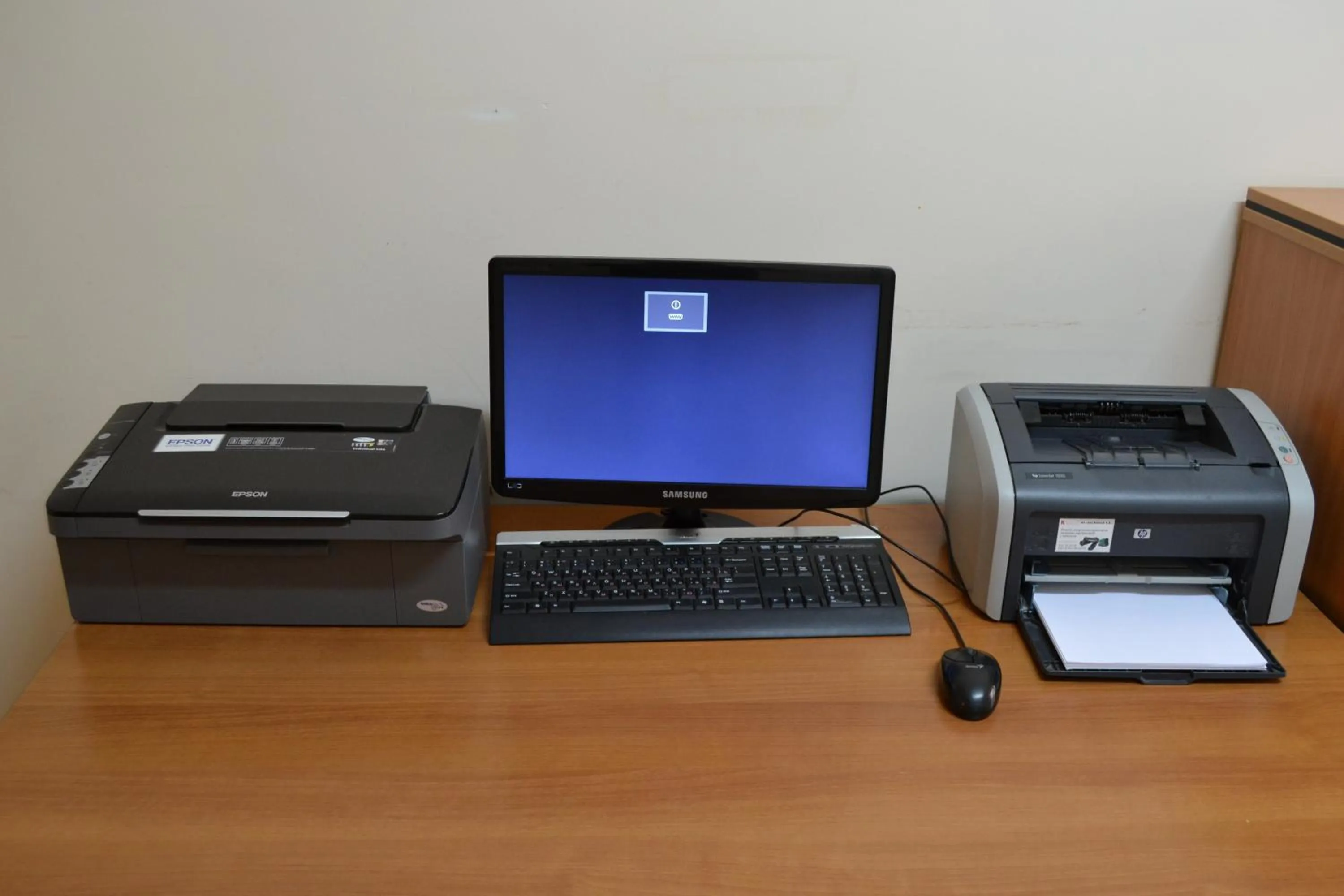 Business facilities in Goldman Empire