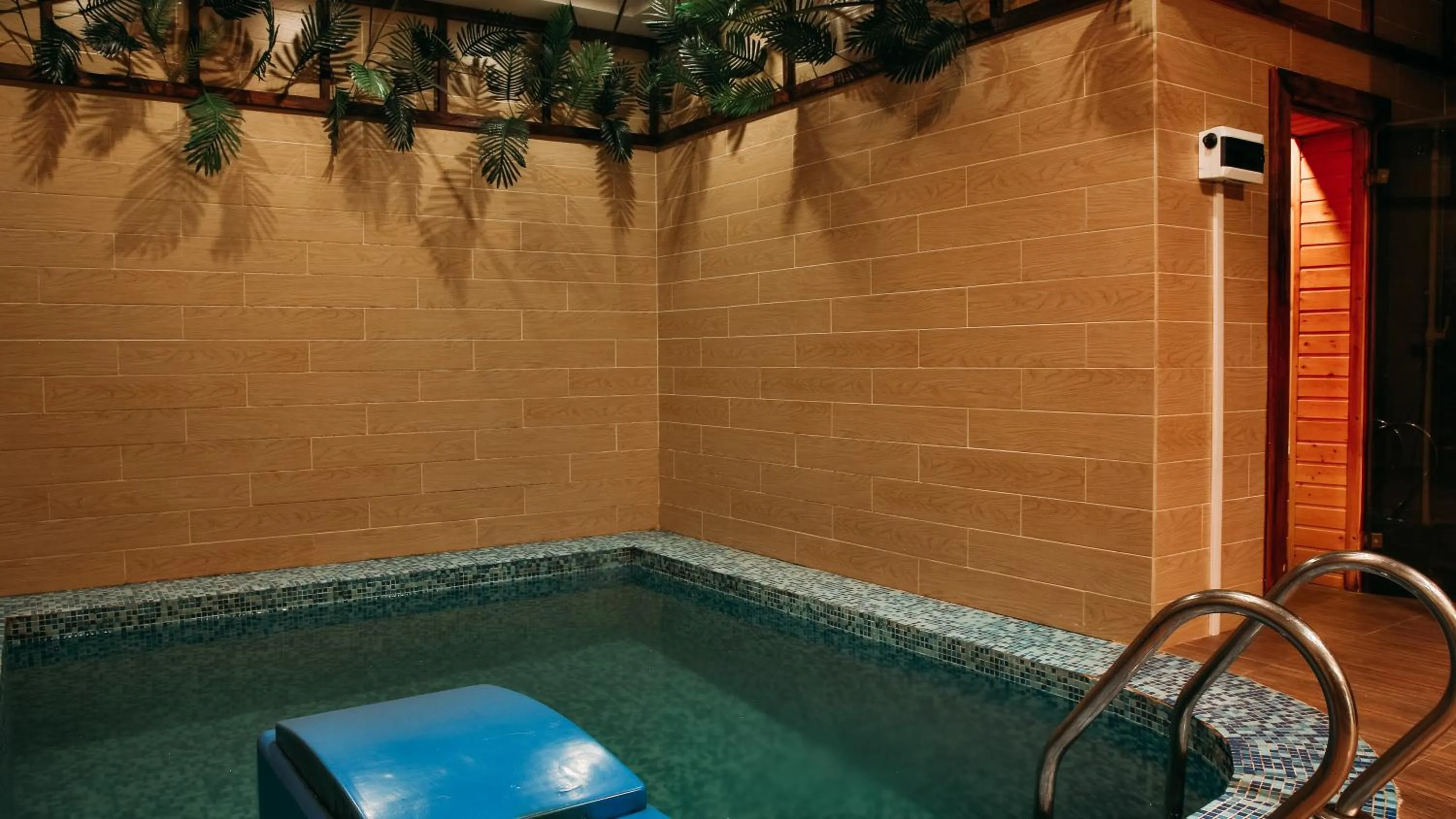 Swimming pool in Goldman Empire