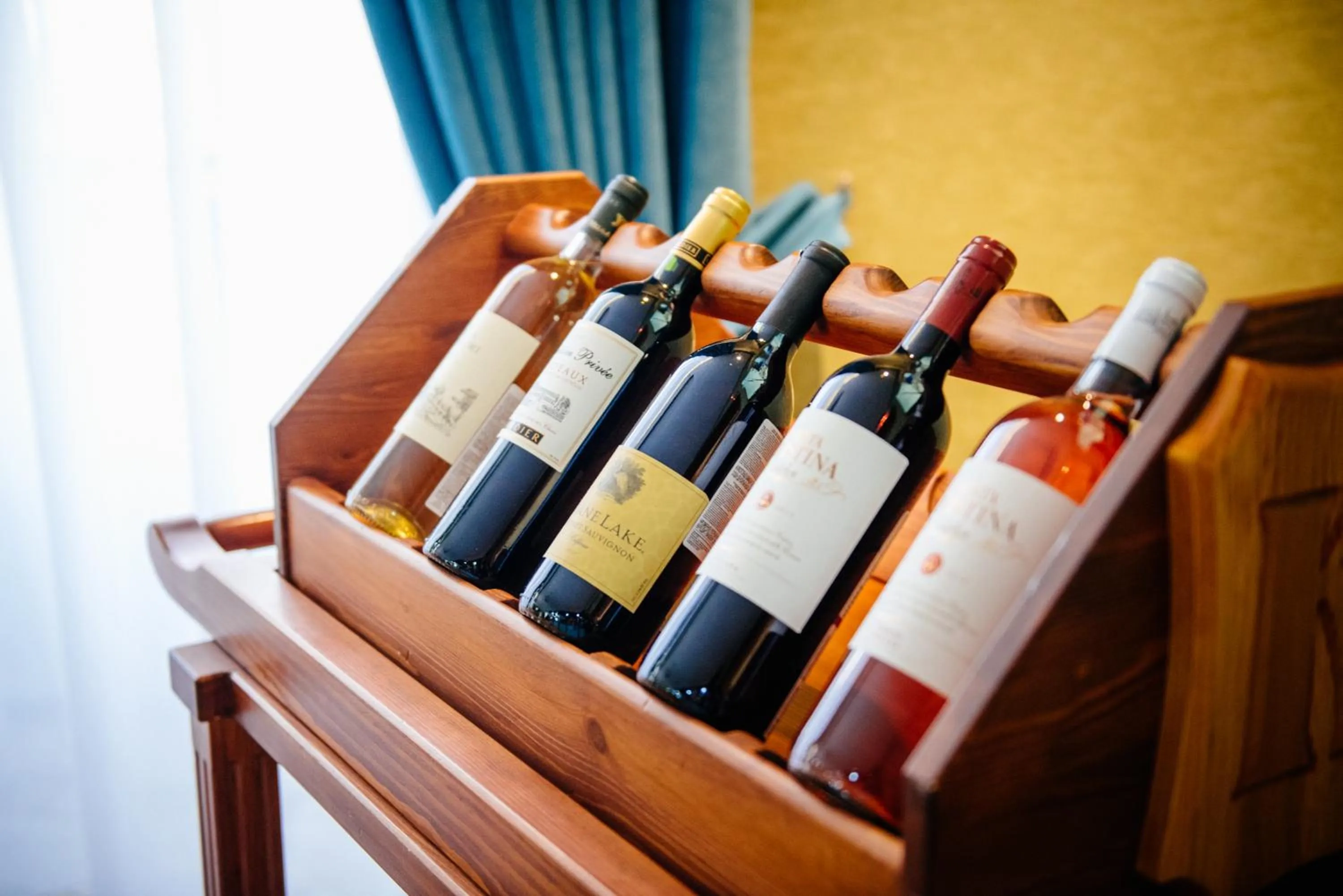 Decorative detail in Goldman Empire