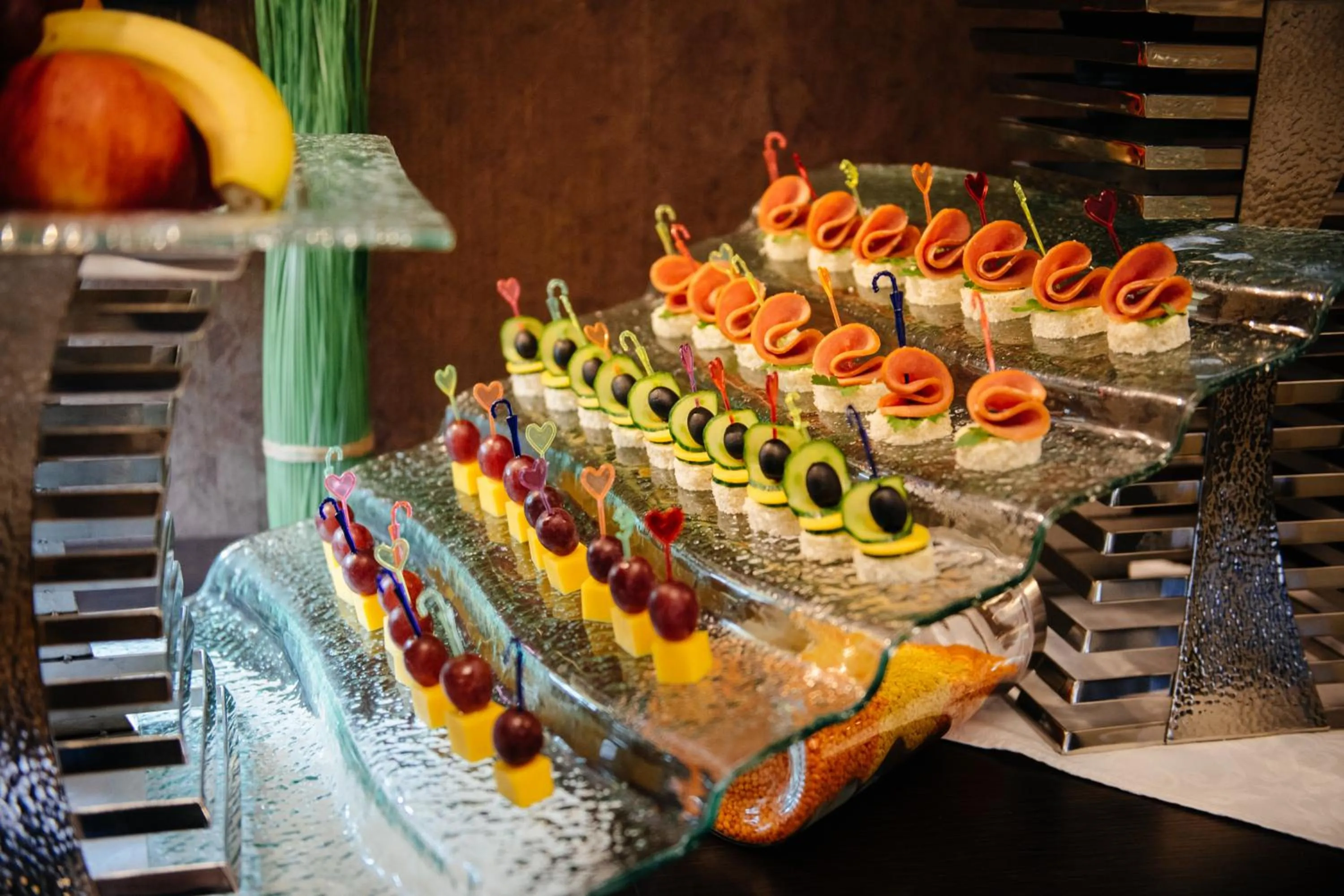 Buffet breakfast in Goldman Empire