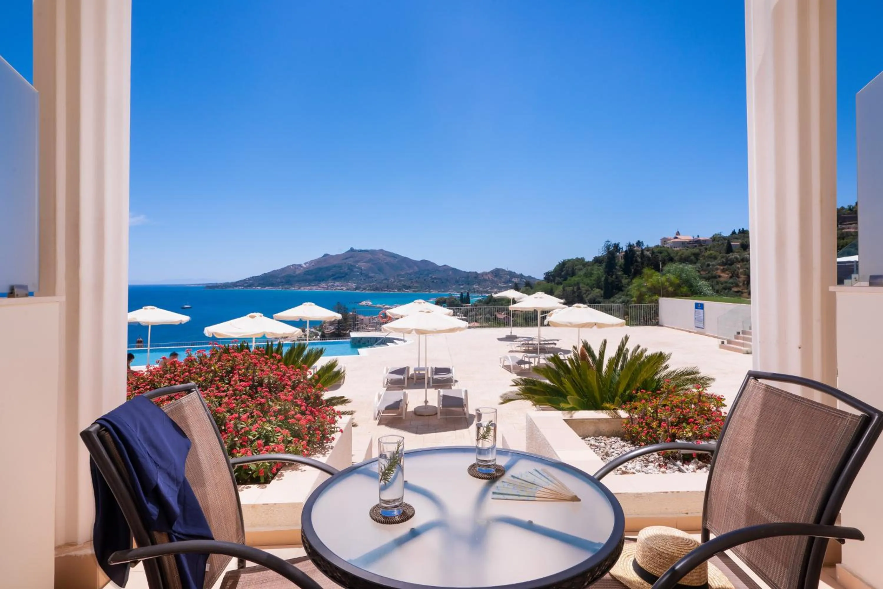 Balcony/Terrace in Avalon Palace Hotel