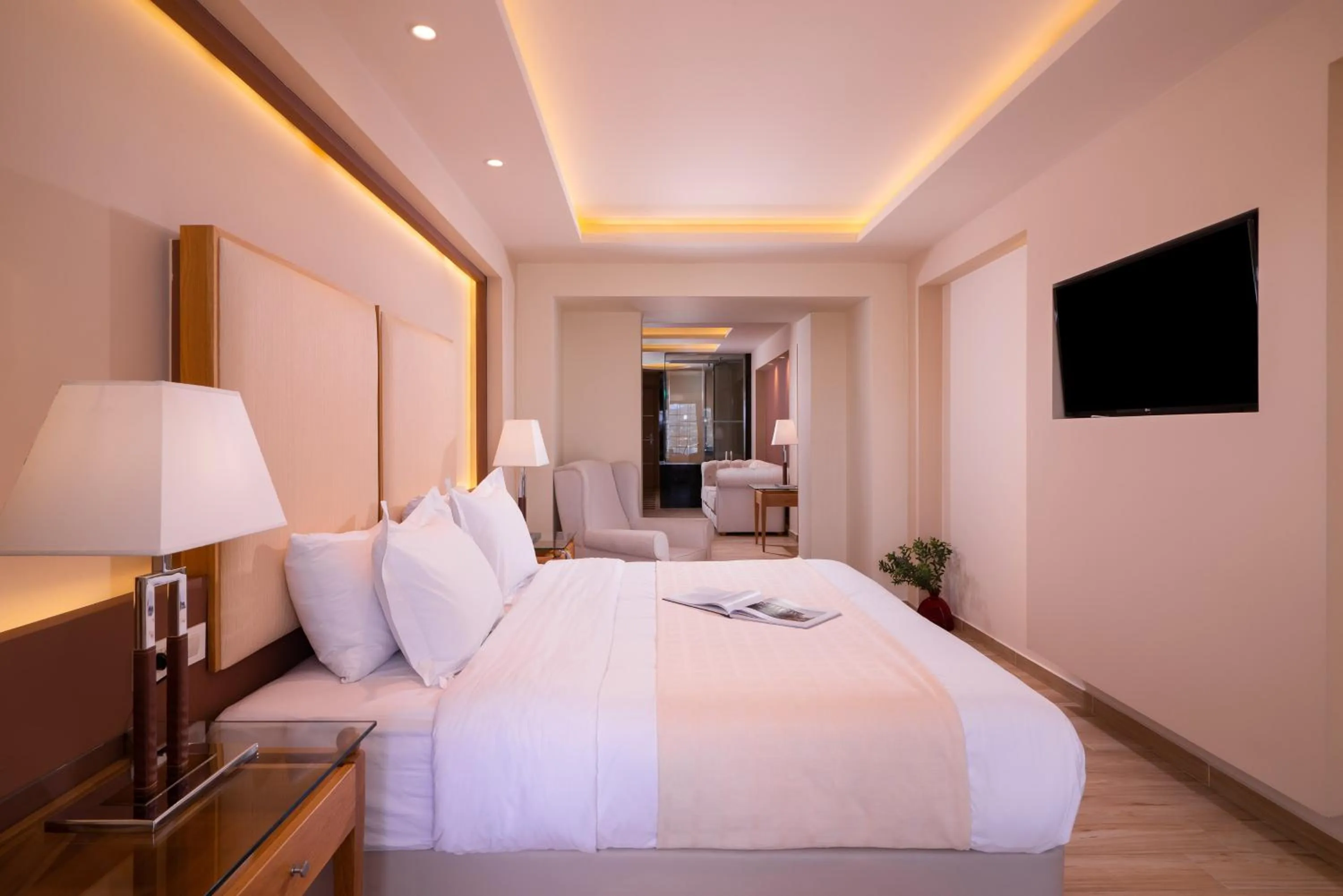 Bed in Avalon Palace Hotel