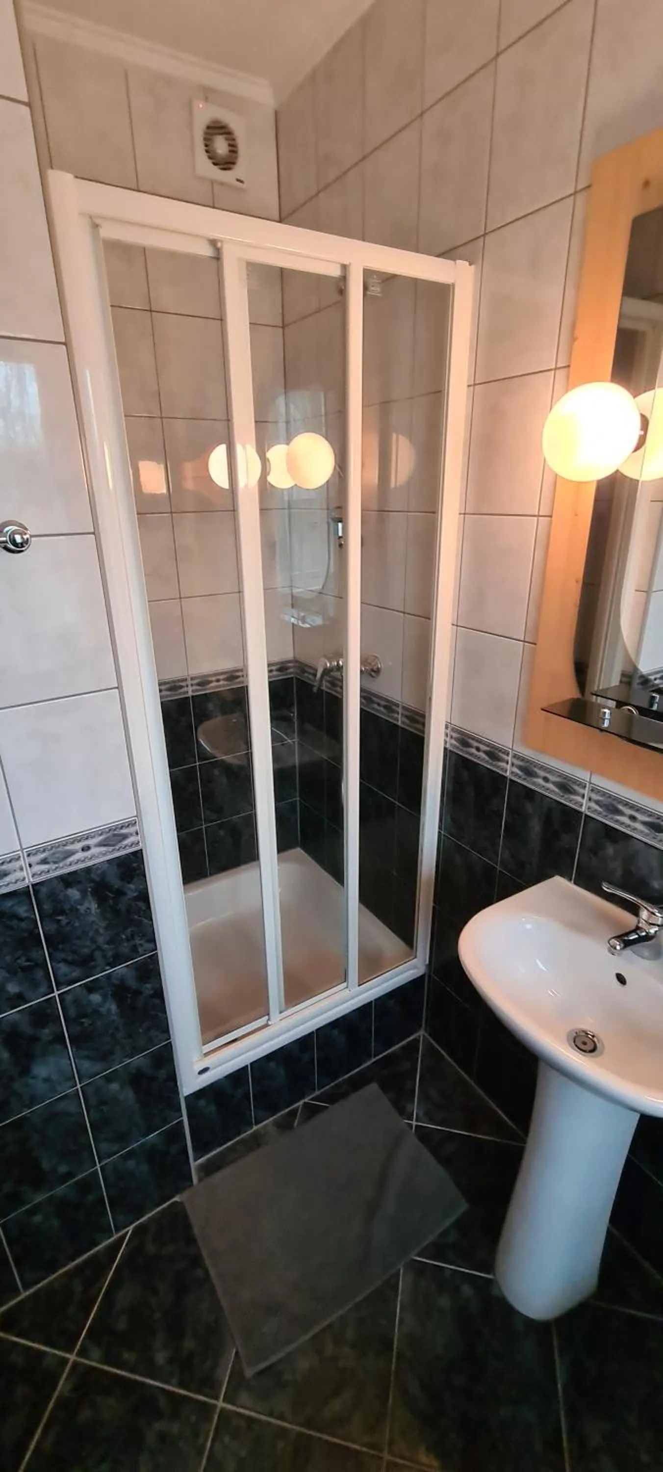 Toilet in Aparthotel Pod Nosalem