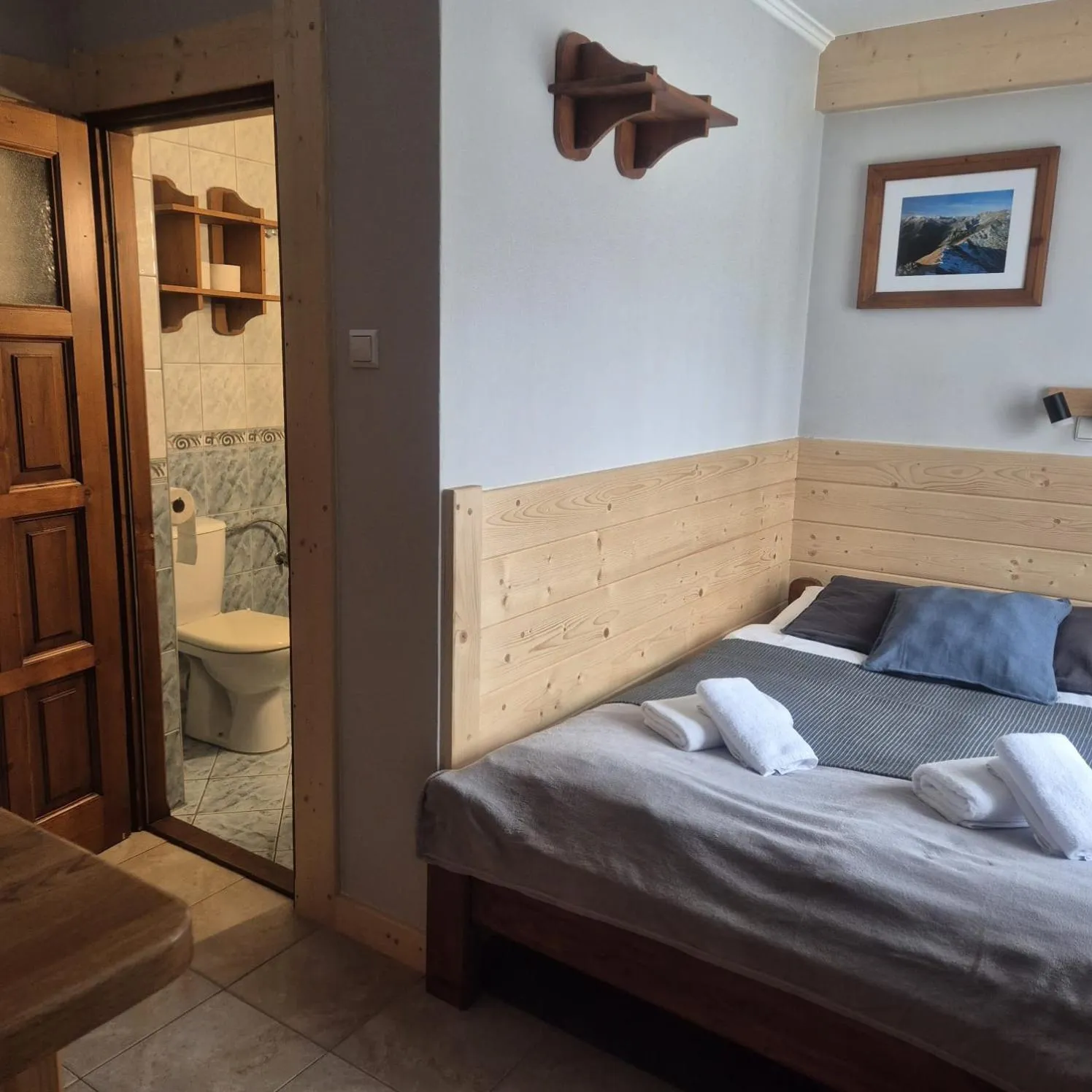 Bathroom, Bed in Aparthotel Pod Nosalem