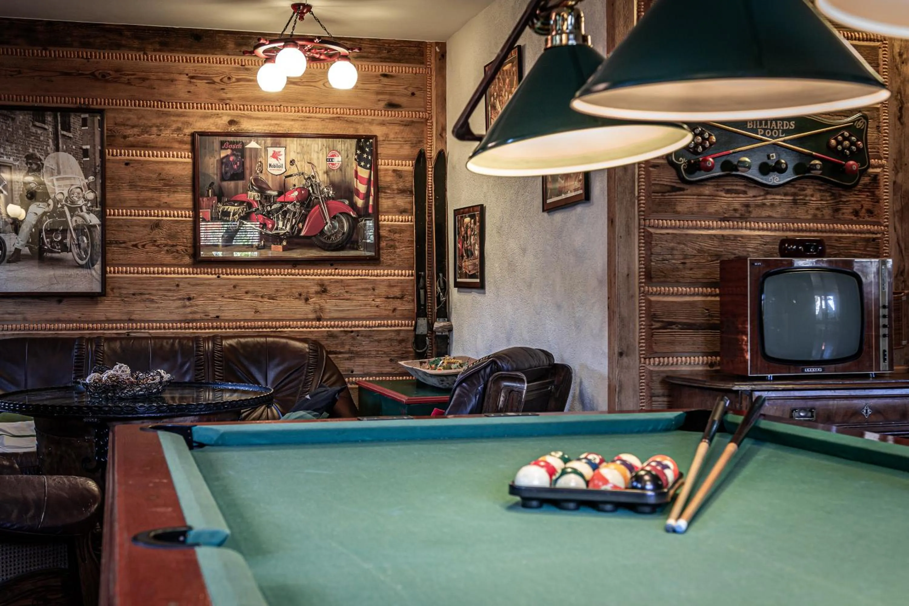 Billiard in Aparthotel Pod Nosalem