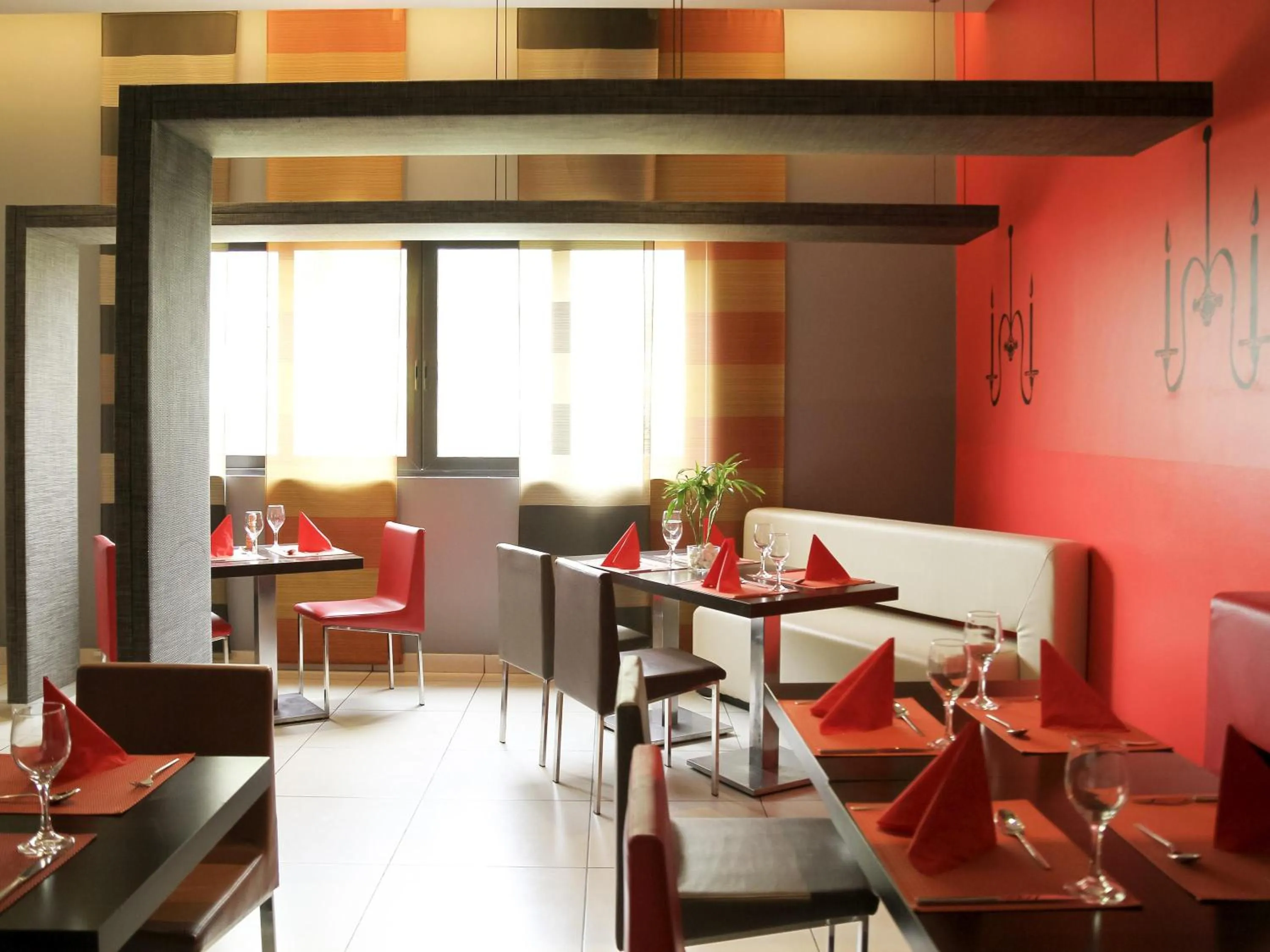 Restaurant/places to eat in Ibis Constantine