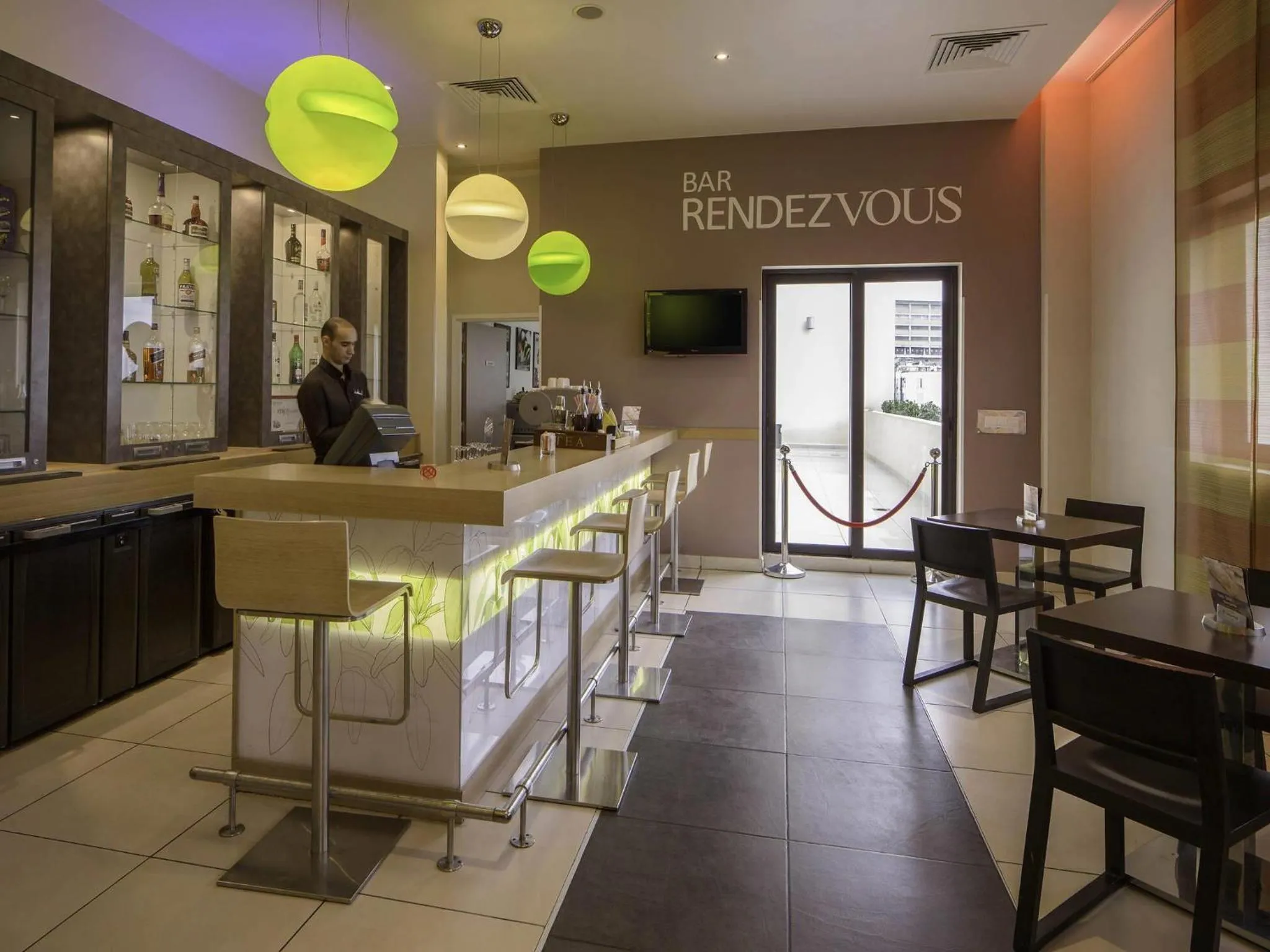 Lounge or bar in Ibis Constantine