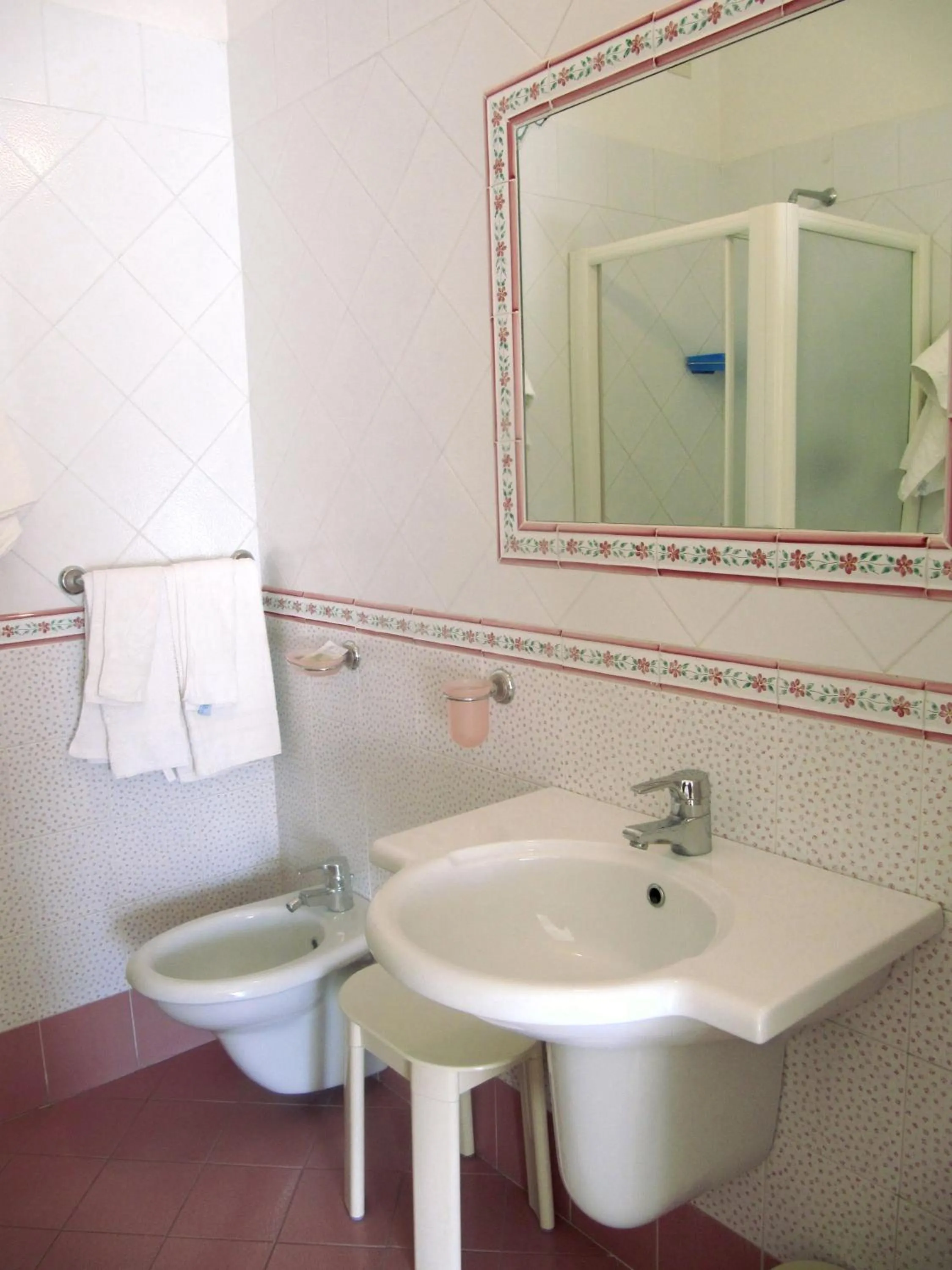 Bathroom in Hotel Monti