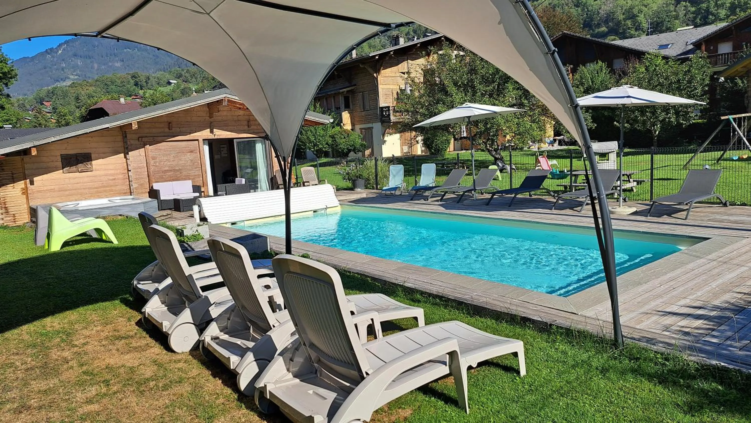 Garden in Résidence Chalet des Granges