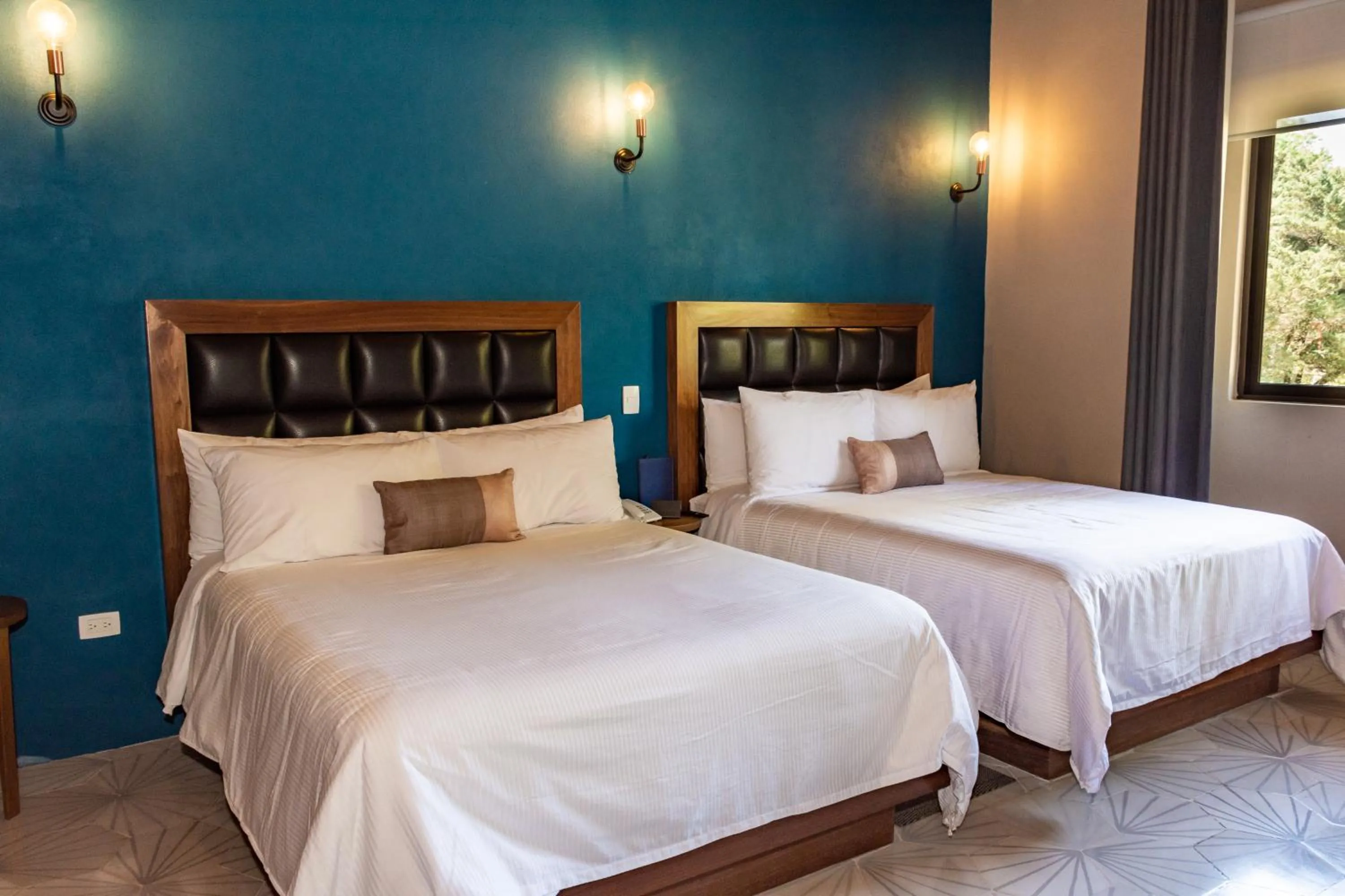 Photo of the whole room, Bed in Hotel Boutique Unico Avandaro