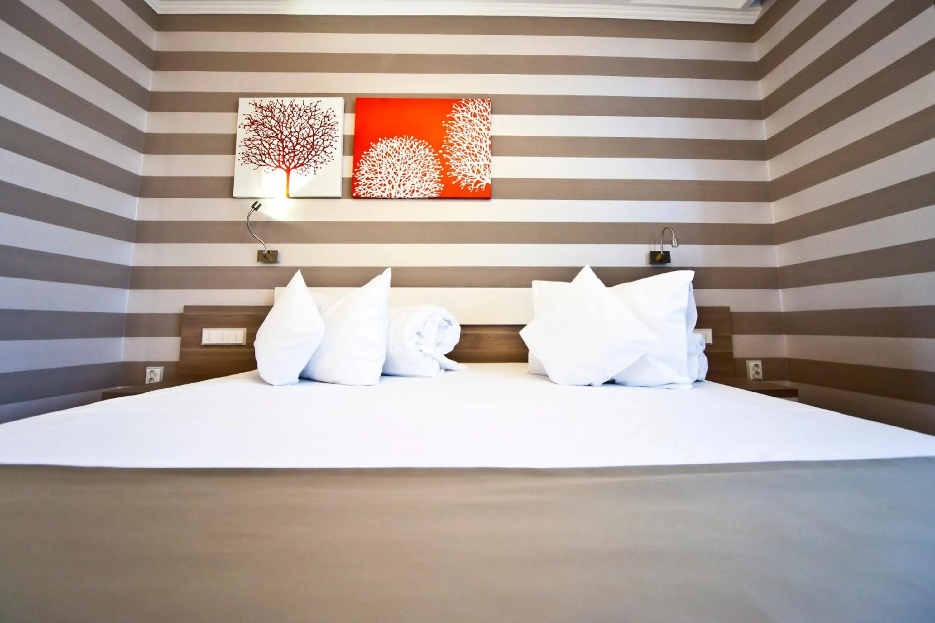 Bed in Hotel Confort