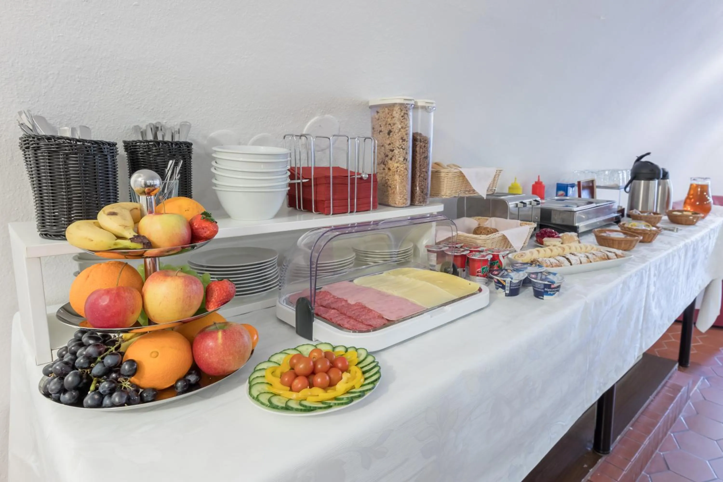 Coffee/tea facilities in Hotel Celerin