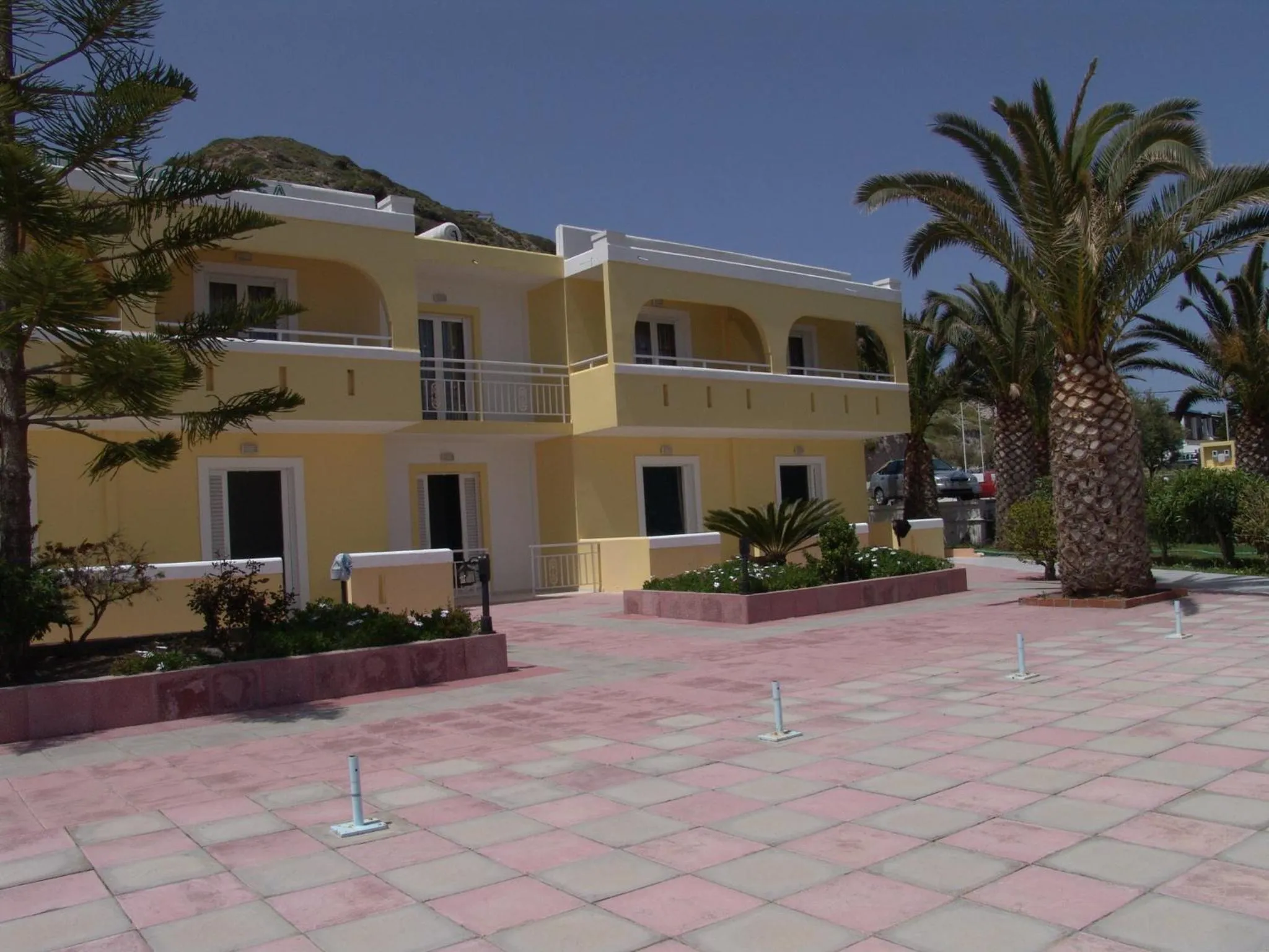 Facade/entrance in Kontessa Apartments